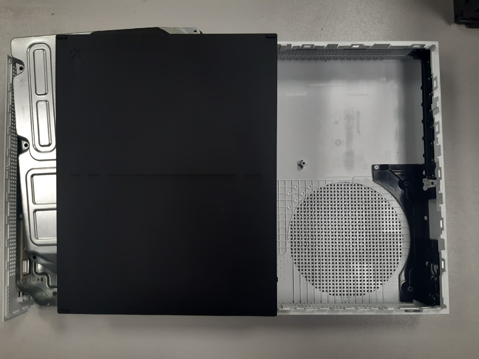 Xbox one S PC case with your own golden hands - My, Modding, 3D modeling, Xbox one, With your own hands, Gaming PC, PC case, 3D printer, Engineering, Computer, 3D печать, Fusion 360, Easyeda, Longpost, Custom, Xbox, 3D, Engineer, I'm an engineer with my mother, Computer games, Computer graphics