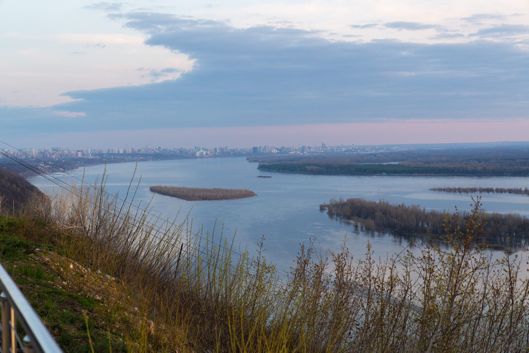 Самарская Вертолётка - Моё, Фотография, Самара, Река Волга, Смотровая площадка, Закат, Весна, Река, Sony alpha, Длиннопост