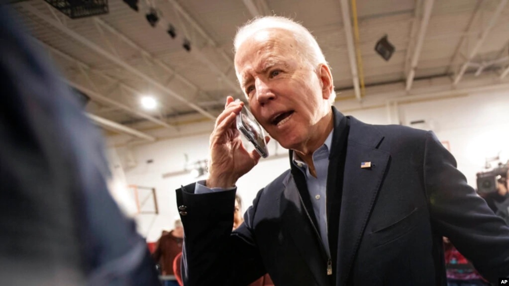 When the call isn't that important - Joe Biden, Emmanuel Macron, Washed, Elections, Politics