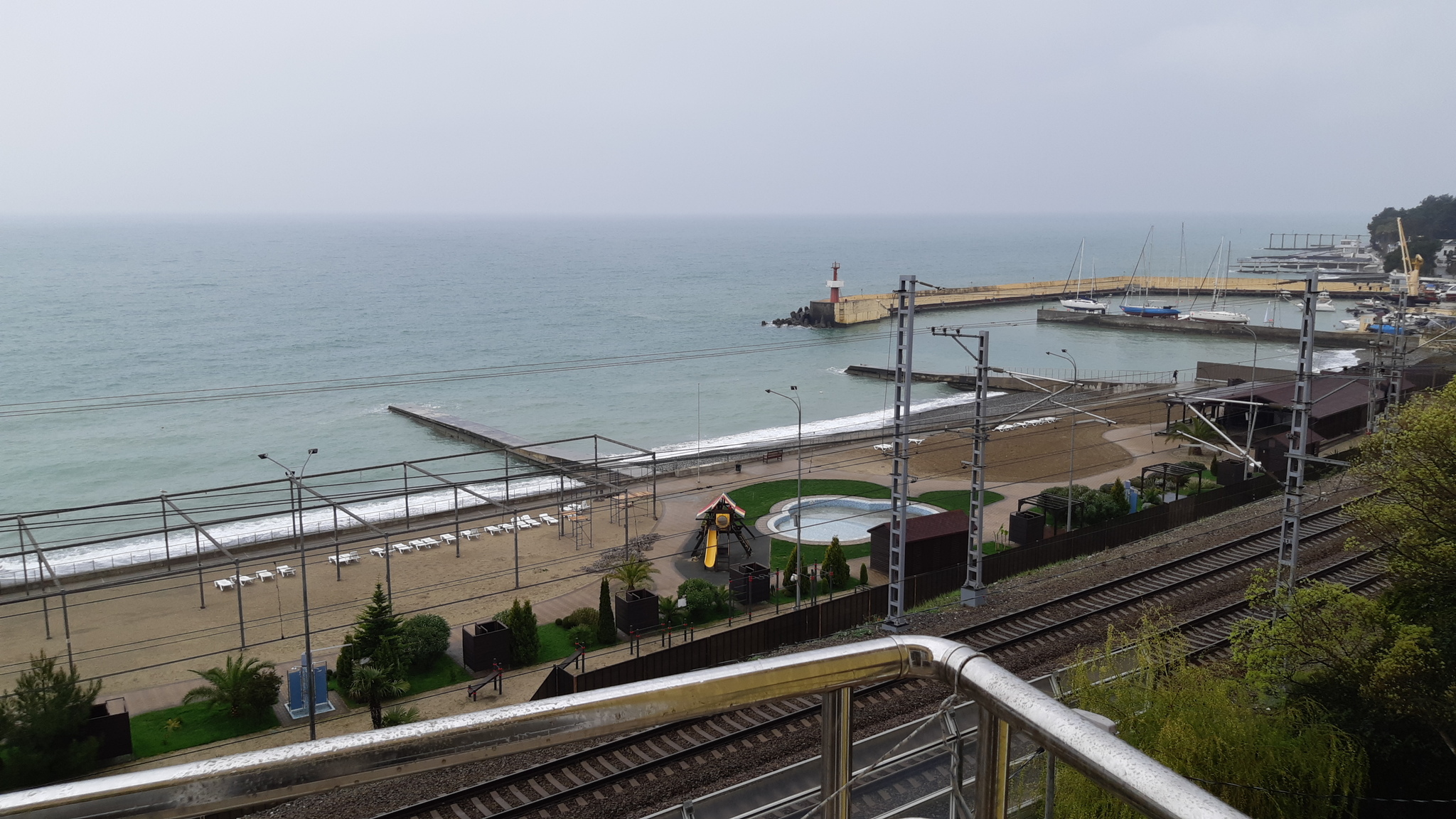 April Sochi 2022 - Black Sea, Sochi, Embankment, Longpost