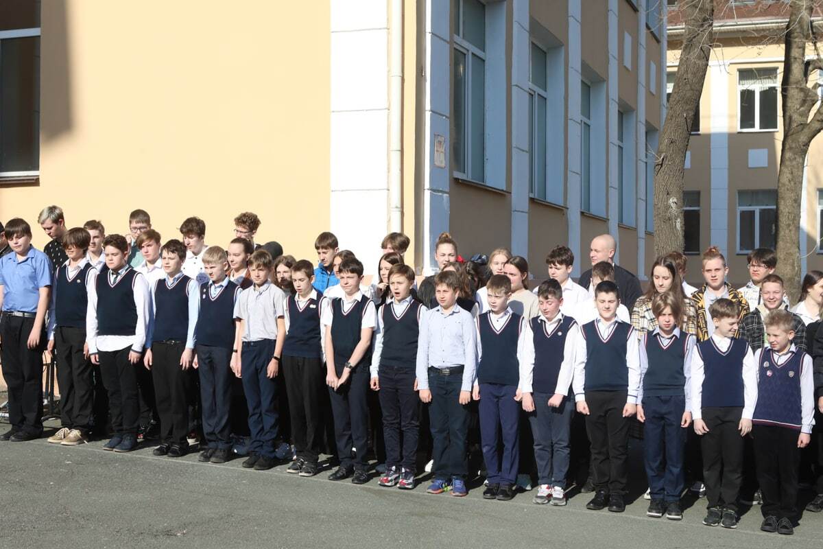 Schools of Primorye were the first to introduce the tradition of raising the flag before lessons - news, Politics, Russia, Society, Primorsky Krai, Hymn, Patriotism