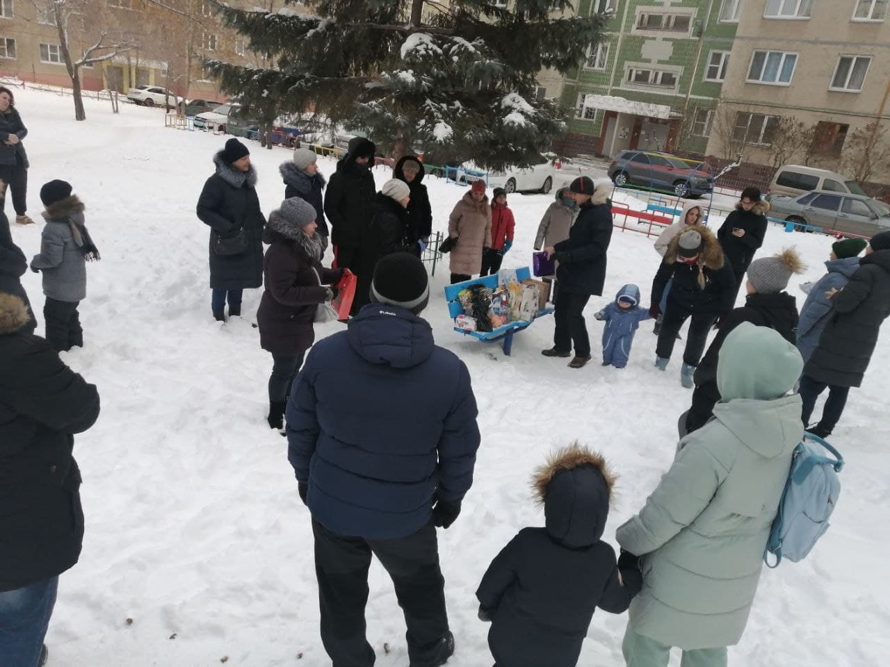 Как сделать подъезд и двор лучше ч.4 - Моё, ЖКХ, Соседи, Городская среда, Урбанистика, Длиннопост