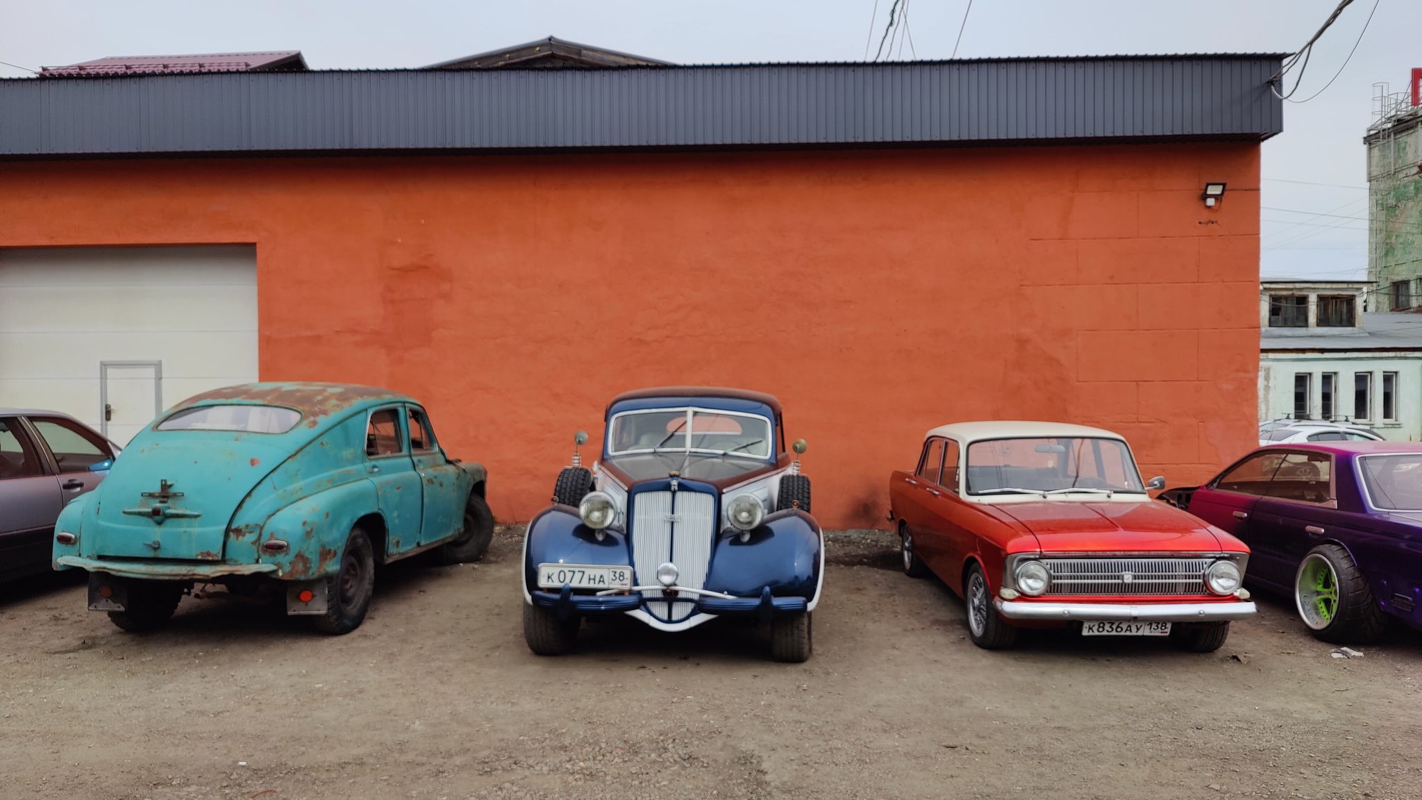 That's the historical trio. - Mobile photography, Retro car, Auto, Fuck aesthetics, Longpost