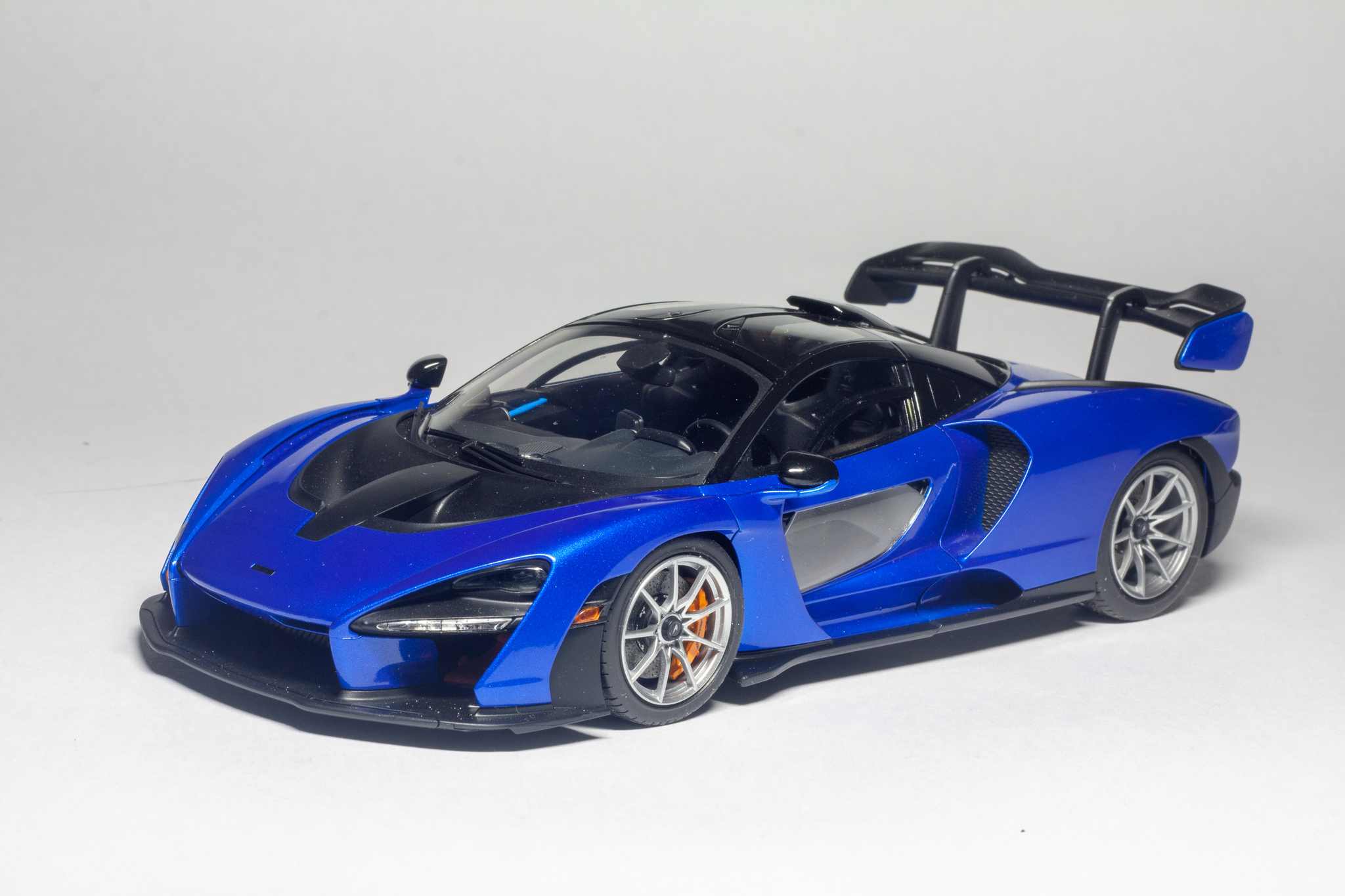 McLaren Senna by Tamiya on a scale of 1:24 - My, Scale model, Modeling, Stand modeling, Car modeling, Tamiya, Longpost