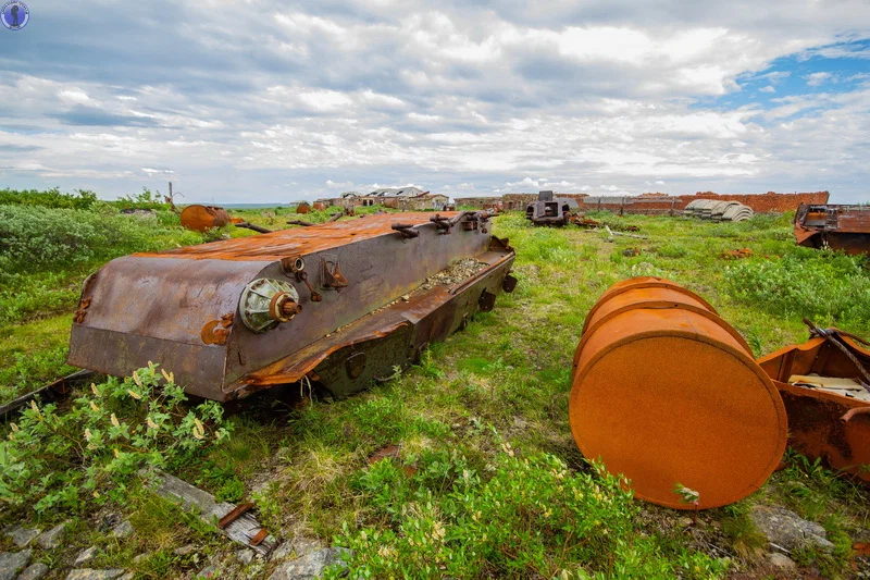 Rusty equipment abandoned in the Arctic, missiles and mock-ups of launchers in the former military town of the 2nd division of the 616th OBRP - Kildin Island, Abandoned, Military equipment, Yandex Zen, Longpost