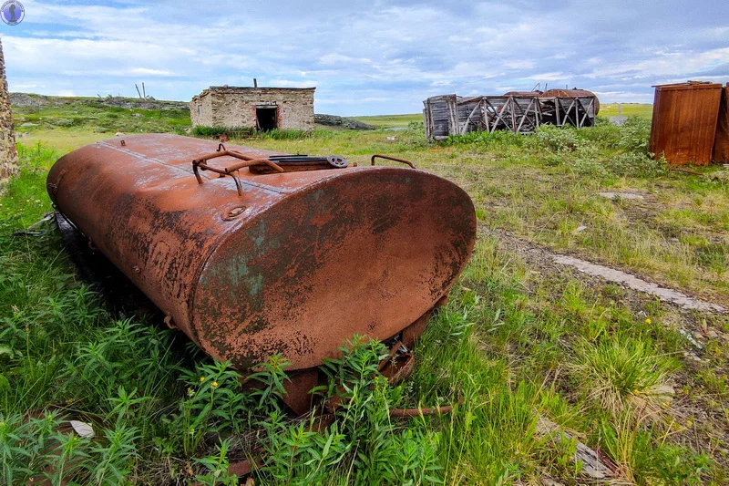 Rusty equipment abandoned in the Arctic, missiles and mock-ups of launchers in the former military town of the 2nd division of the 616th OBRP - Kildin Island, Abandoned, Military equipment, Yandex Zen, Longpost