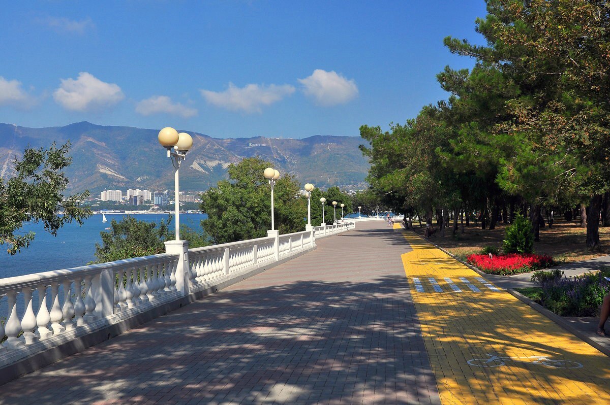 Response to the post The best embankment in Russia) - Embankment, Travels, Gelendzhik, Russia, Black Sea, South, Infrastructure, Reply to post, Longpost