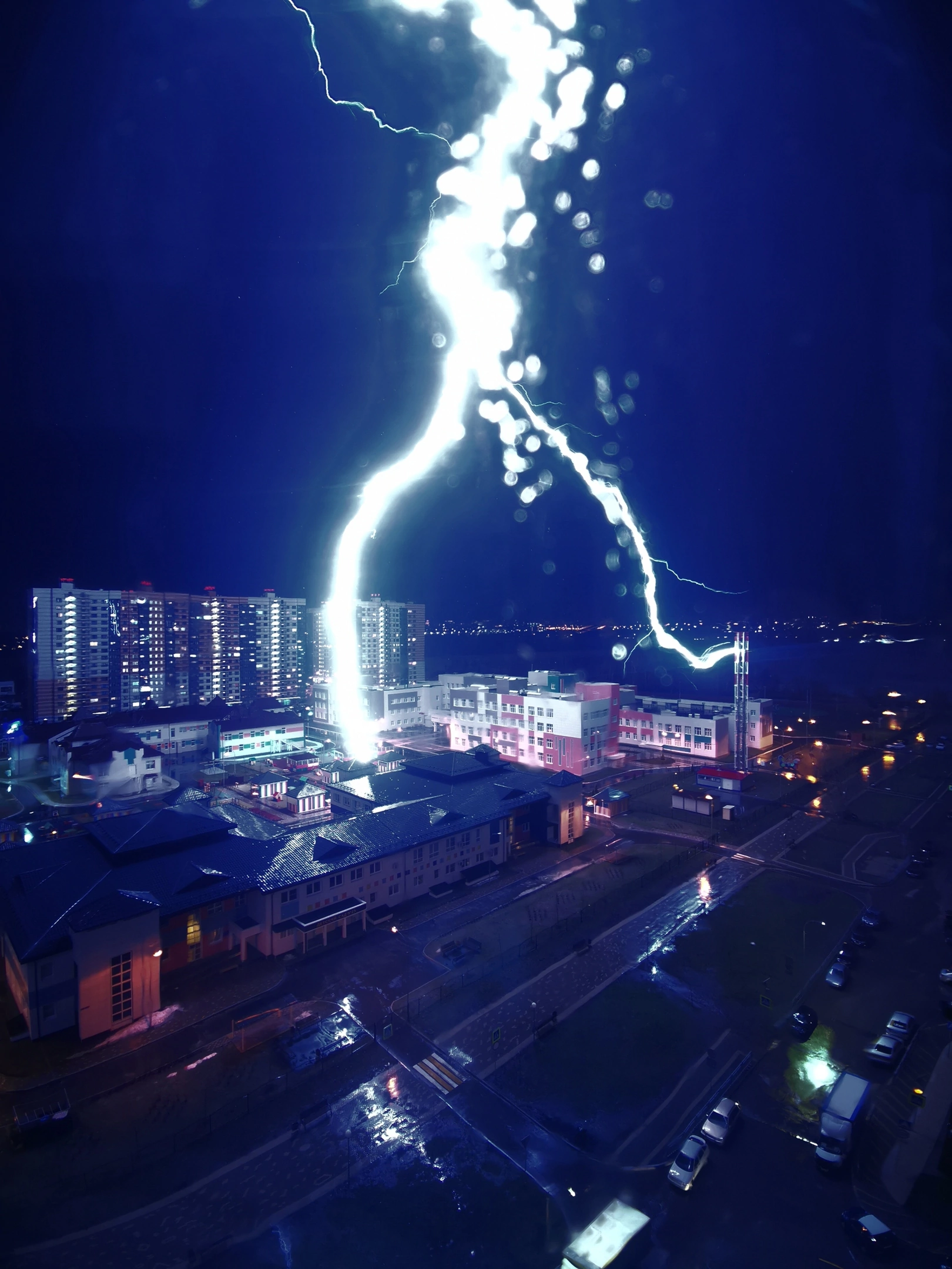 It was possible to capture the moment of lightning hitting the roof of the kindergarten and the pipe of the gas boiler house ... Voronezh - Voronezh, Lightning, The photo, Nature, Longpost