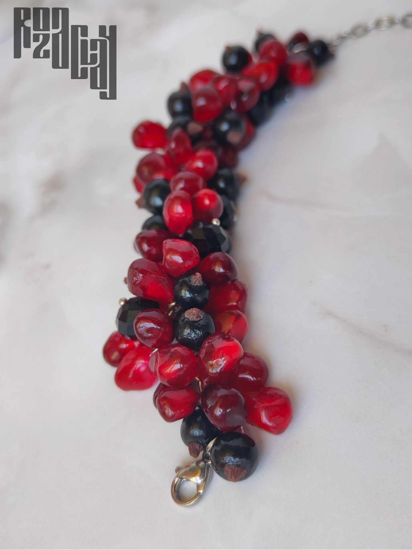 Handmade garnet bracelet - My, Polymer clay, Лепка, Needlework, Needlework without process, Garnet, A bracelet, Handmade, Decoration, Epoxy resin, Epoxy resin jewelry, Currant, Berries, Summer, Accessories, Decor, beauty, Garnet bracelet, Presents, Longpost