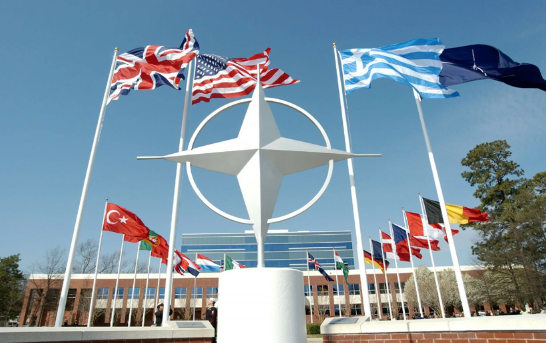 FT: NATO spokesman says alliance will not focus on an agreement with Russia when building up troops - Politics, NATO, European Union, Russia, Military, Translated by myself