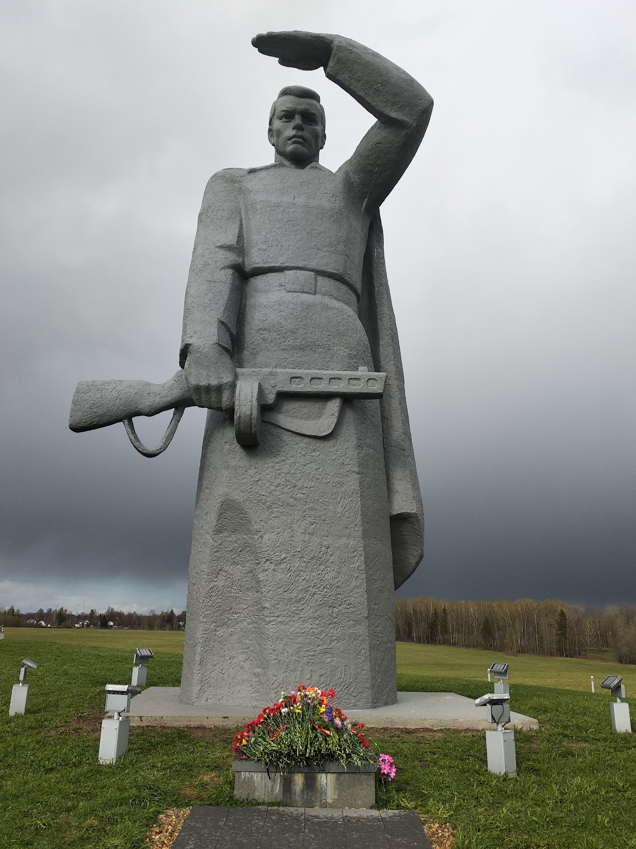 9th may. Волоколамск Дубосеково памятник. Разъезд Дубосеково. Дубосеково подвиг героев-Панфиловцев. Дубосеково (посёлок станции).