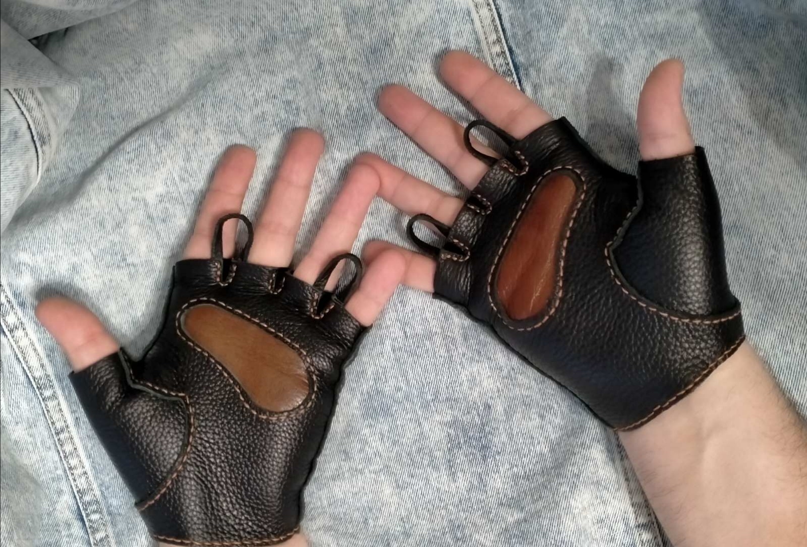 Как сшить перчатки без пальцев?