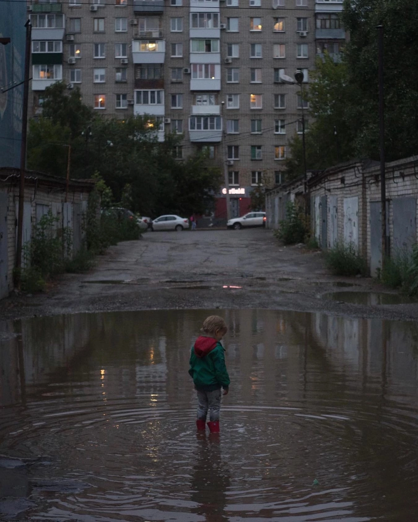 Childhood through the lens of Arseny Kotov - Children, Childhood, Childhood memories, Entertainment, Puddle, Tarzanka, Garage, Longpost