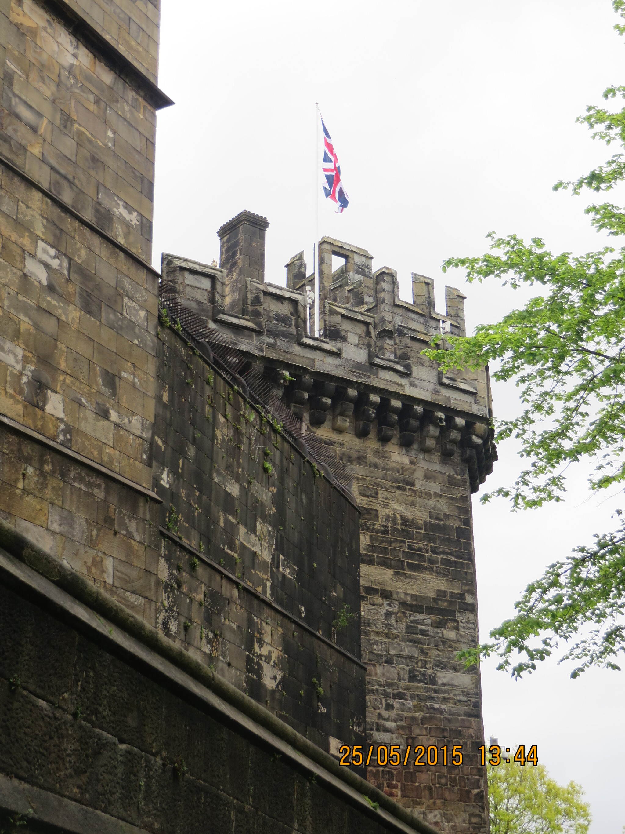 We wander through the Middle Ages. Lancaster Castle. Part 1 - My, Middle Ages, Story, England, Great Britain, Lancaster, Locks, Longpost