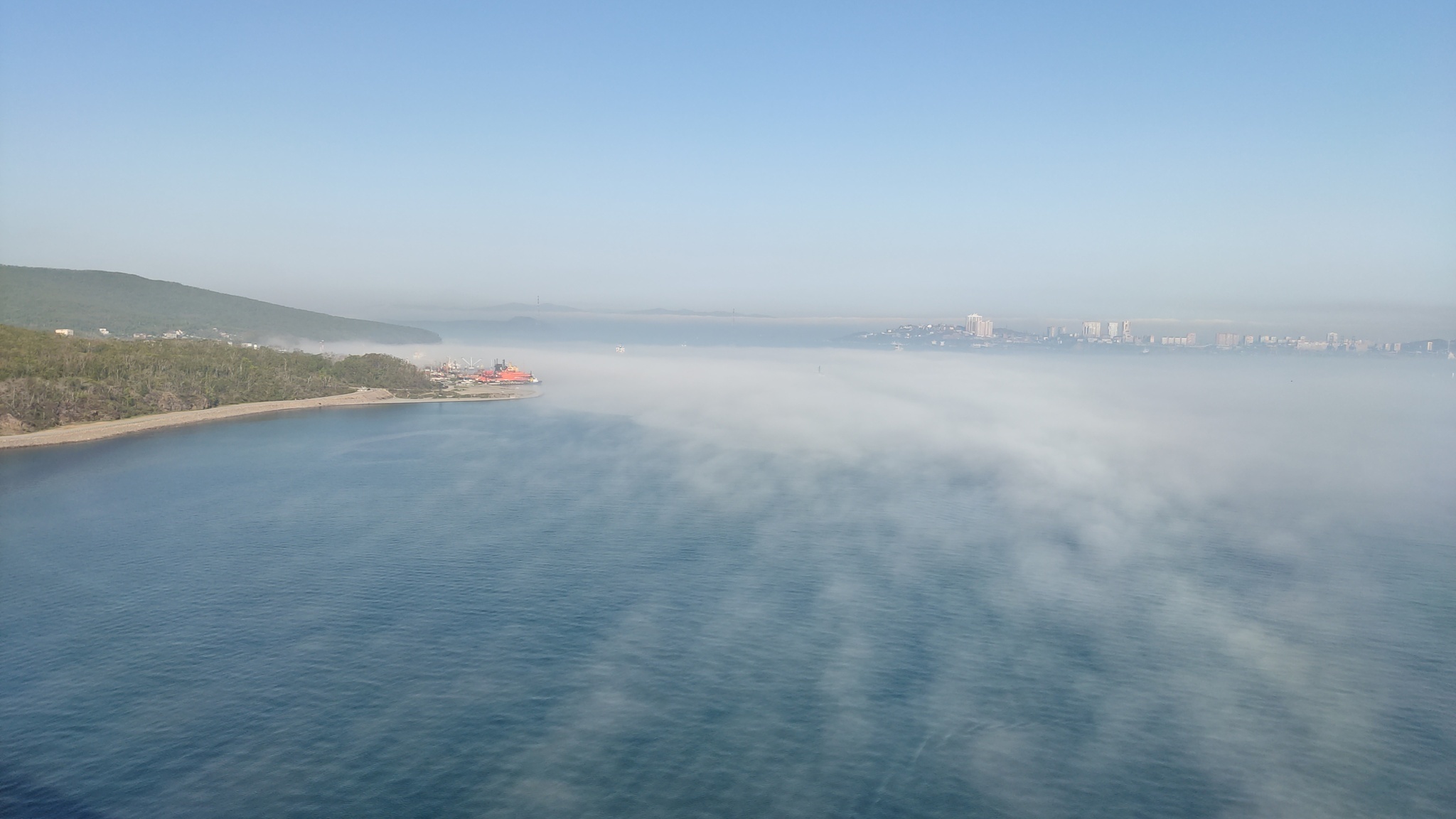 Why does the sea float - My, Vladivostok, Russian Bridge, Sea