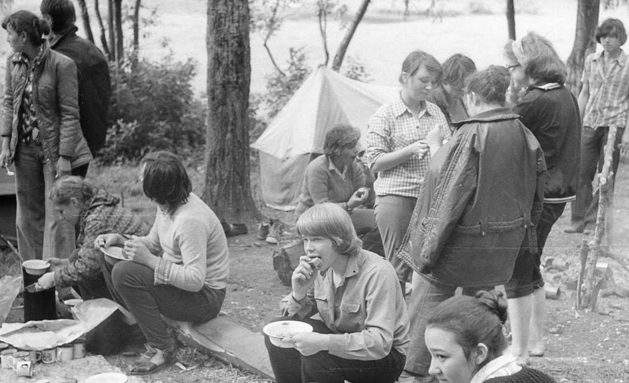 School hike in nature. CCCP. Who walked? - Nostalgia, the USSR, History of the USSR, Past, Hike, Longpost, Black and white photo, Pupils