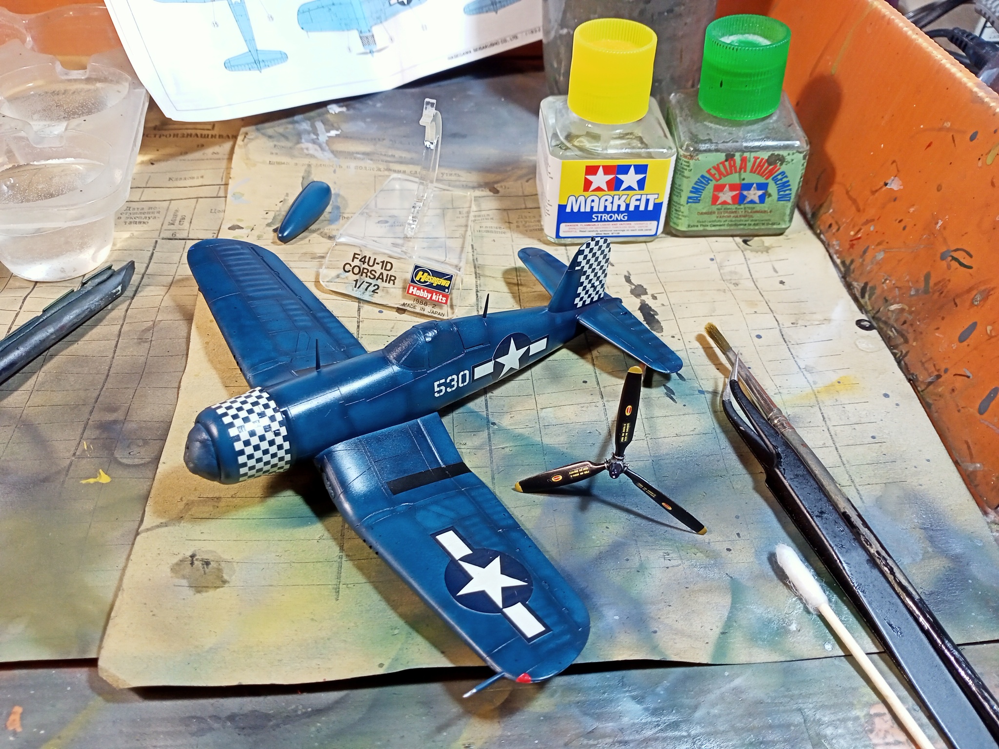 Chance-Vought F4U-1D Corsair (1/72 Hasegawa). - My, Stand modeling, Modeling, Scale model, Hobby, Miniature, Painting miniatures, With your own hands, Needlework with process, Needlework, Aviation, The Second World War, Airplane, Prefabricated model, Assembly, Airbrushing, Overview, USA, Fighter, Carrier-based aviation, Corsairs, Longpost