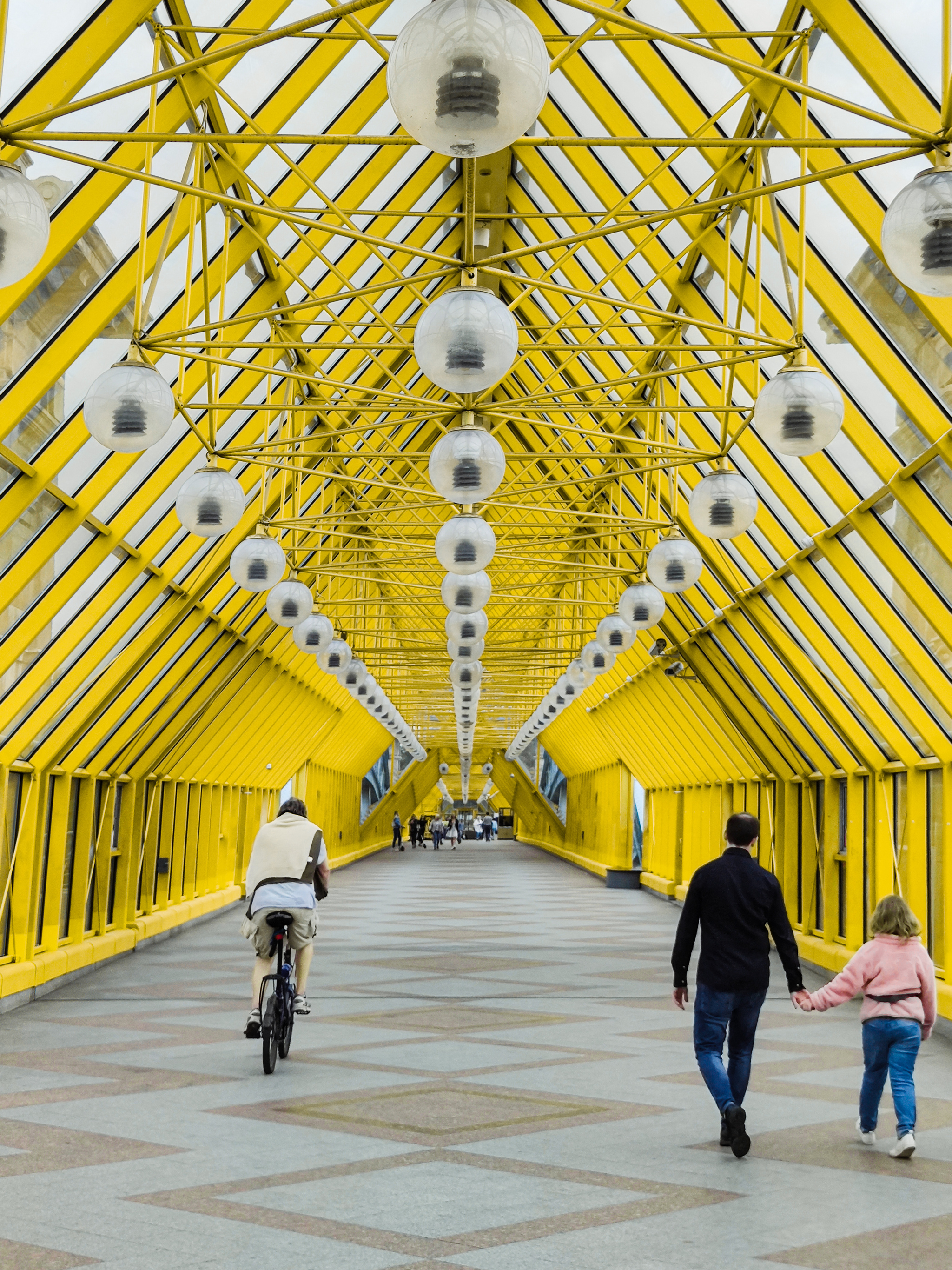 Walk around Moscow in lines - My, The photo, Mobile photography, Town, Moscow, Andreevsky Bridge, Bridge, Longpost