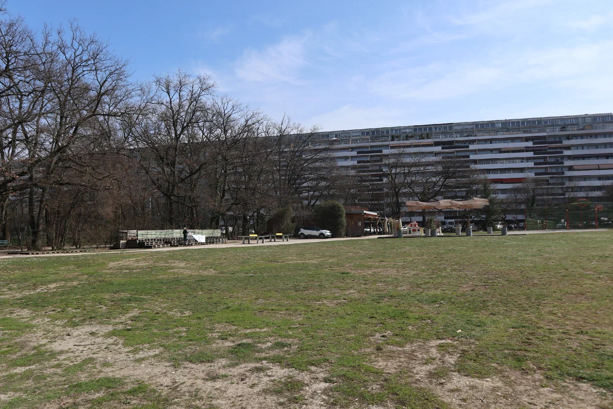 Swiss Khrushchev. Housing for the Swiss in panel high-rise microdistricts in Geneva - Switzerland, Building, Apartment buildings, Dormitory area, Our days, Longpost, Slum