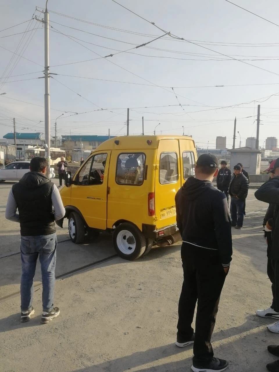 Омские «газели», переделанные под такси, проверят на законность