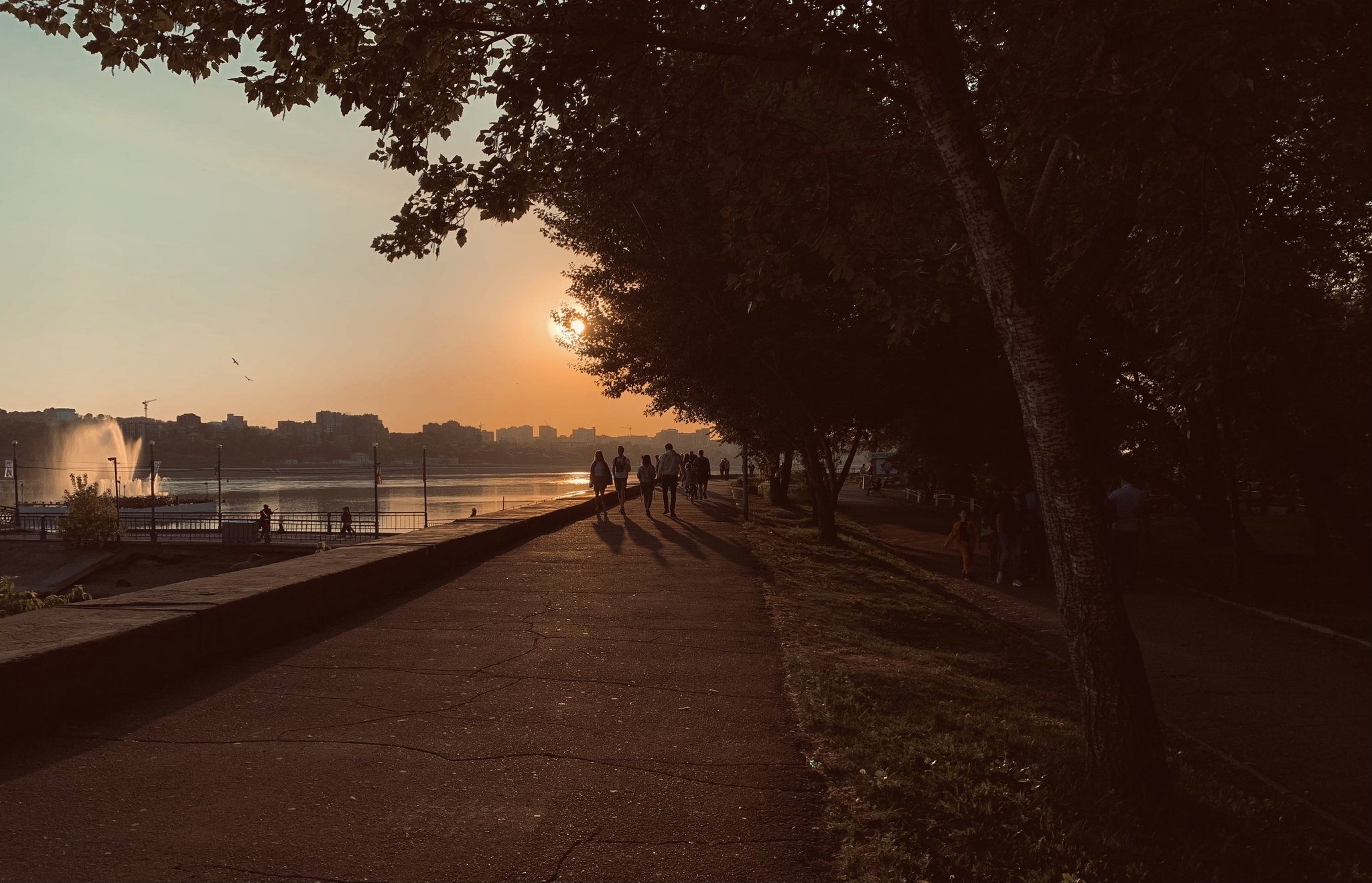 Evening walk in Irkutsk - My, Irkutsk, The photo, Longpost, Evening, Urban environment