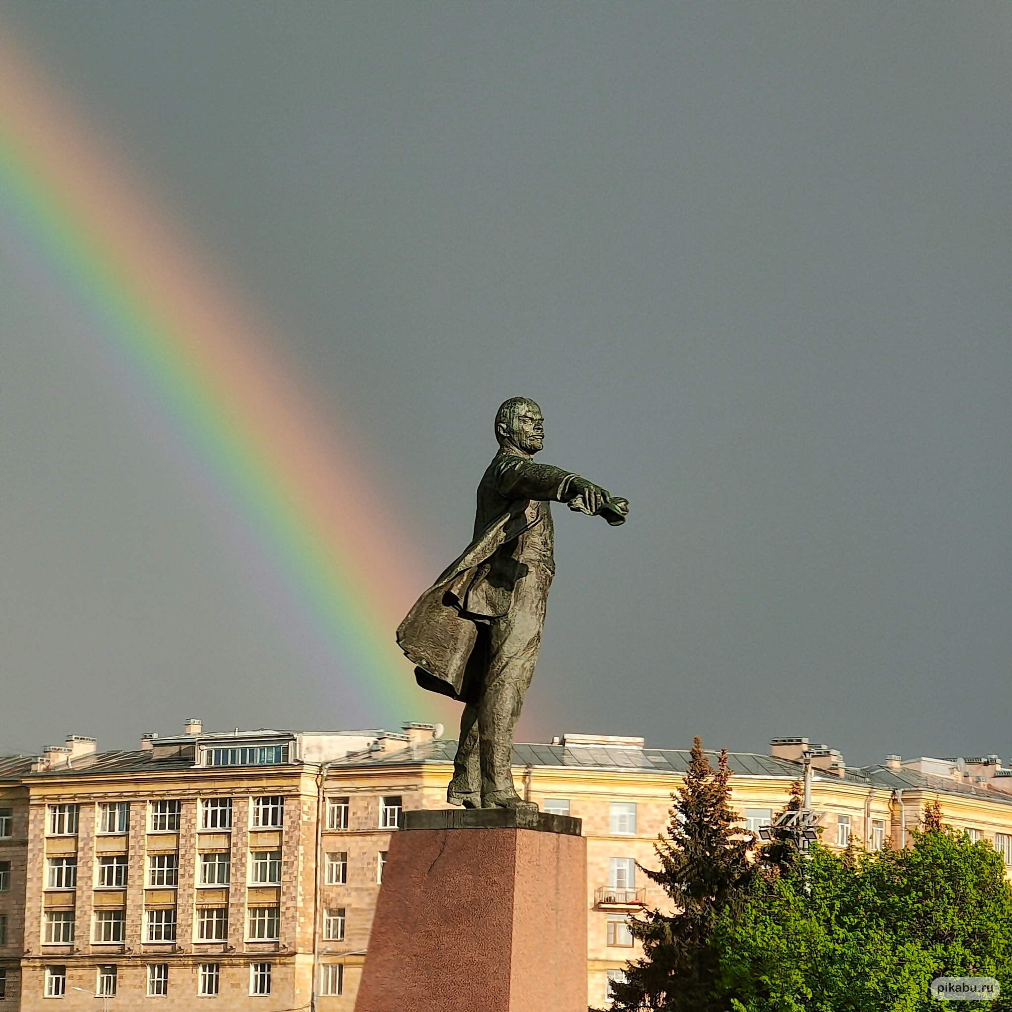 Rainbow - Радуга, Фотография, Памятник Ленину, Ленин