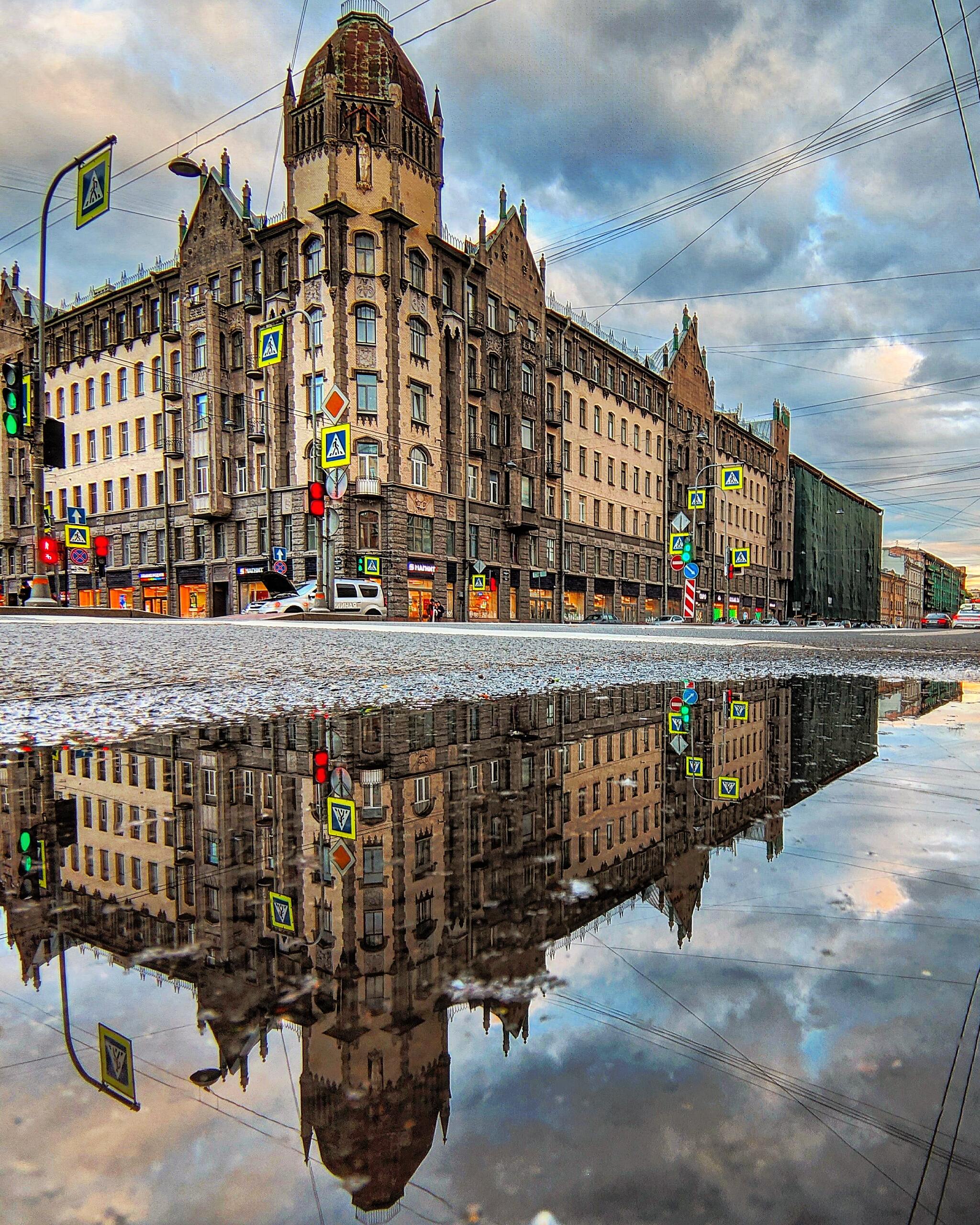 Profitable house of the agricultural partnership Landowner - My, Modern, Gothic, Mobile photography, Puddle, Reflection, Saint Petersburg, Evening