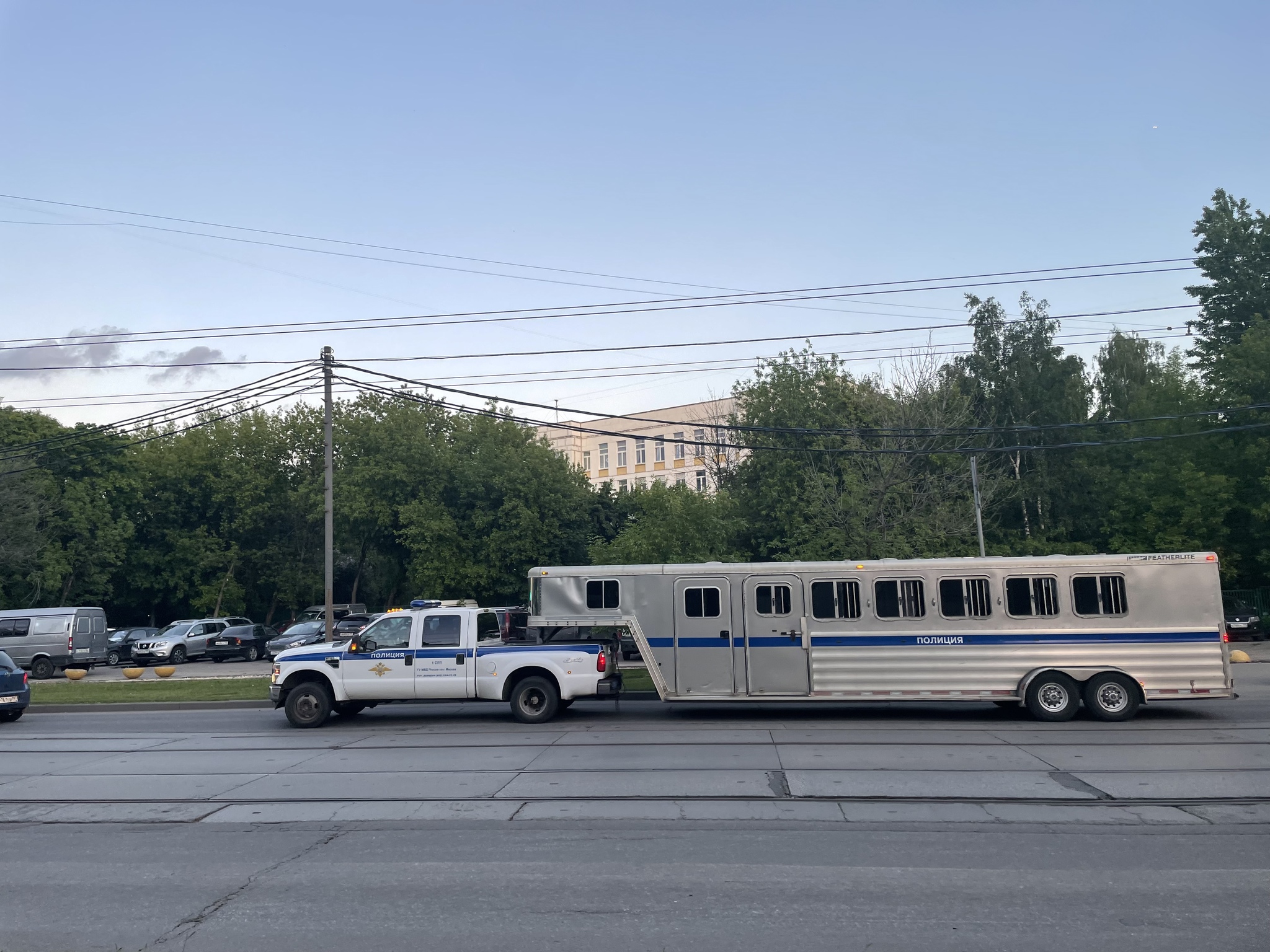 Лимузак - Полиция, Москва, Фото на тапок, Коневоз