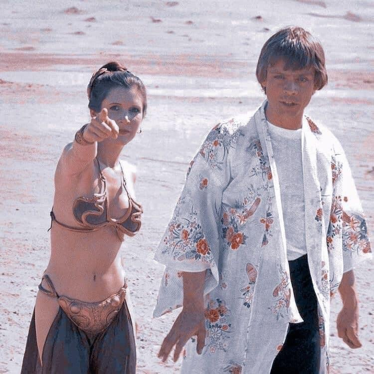 Carrie Fisher and Mark Hamill on set - Star Wars, Carrie Fisher, Mark Hamill