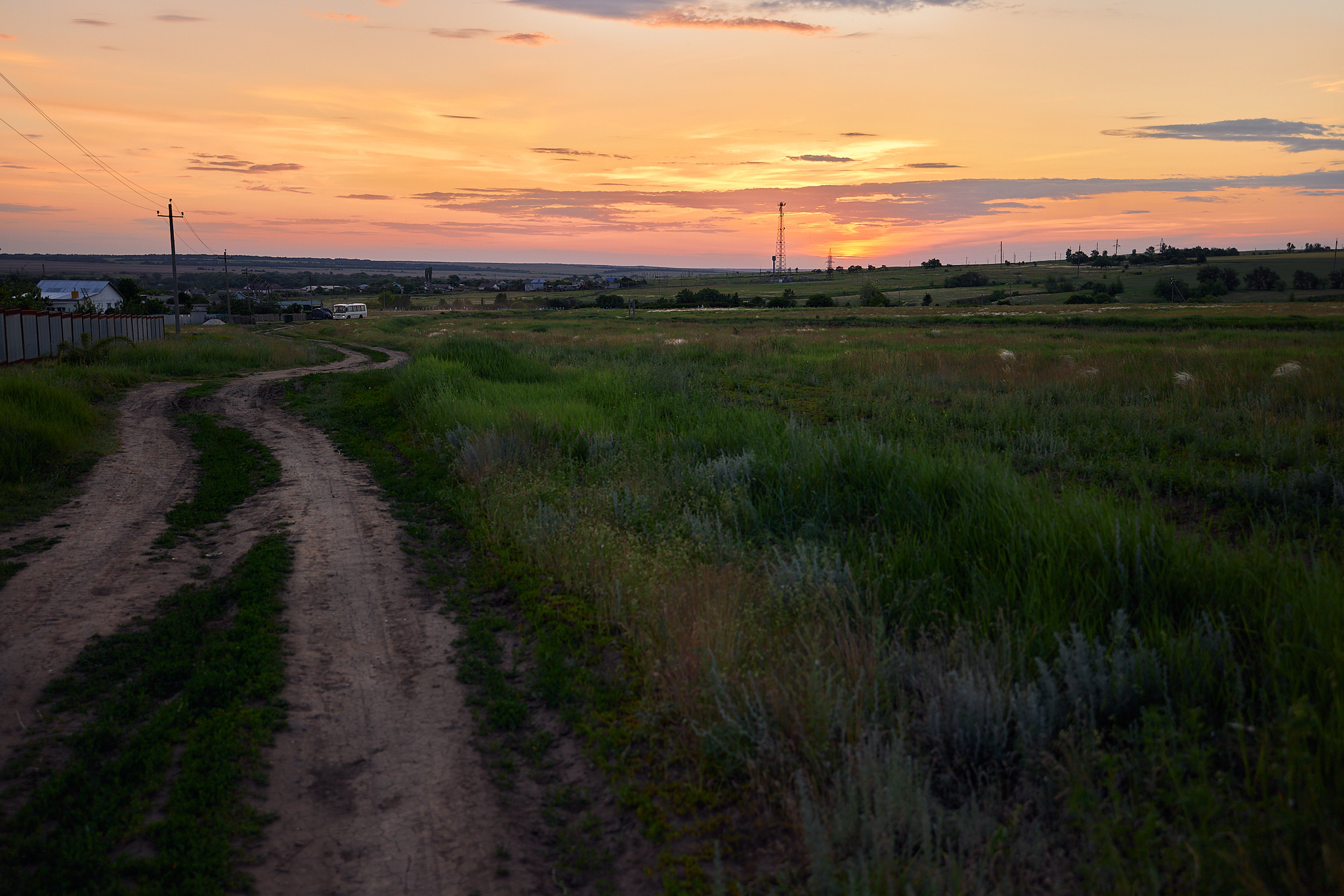 Village spaces. Volgograd region - My, The photo, Nature, Volgograd region, Sky, Sunset, Clouds, Field, Longpost