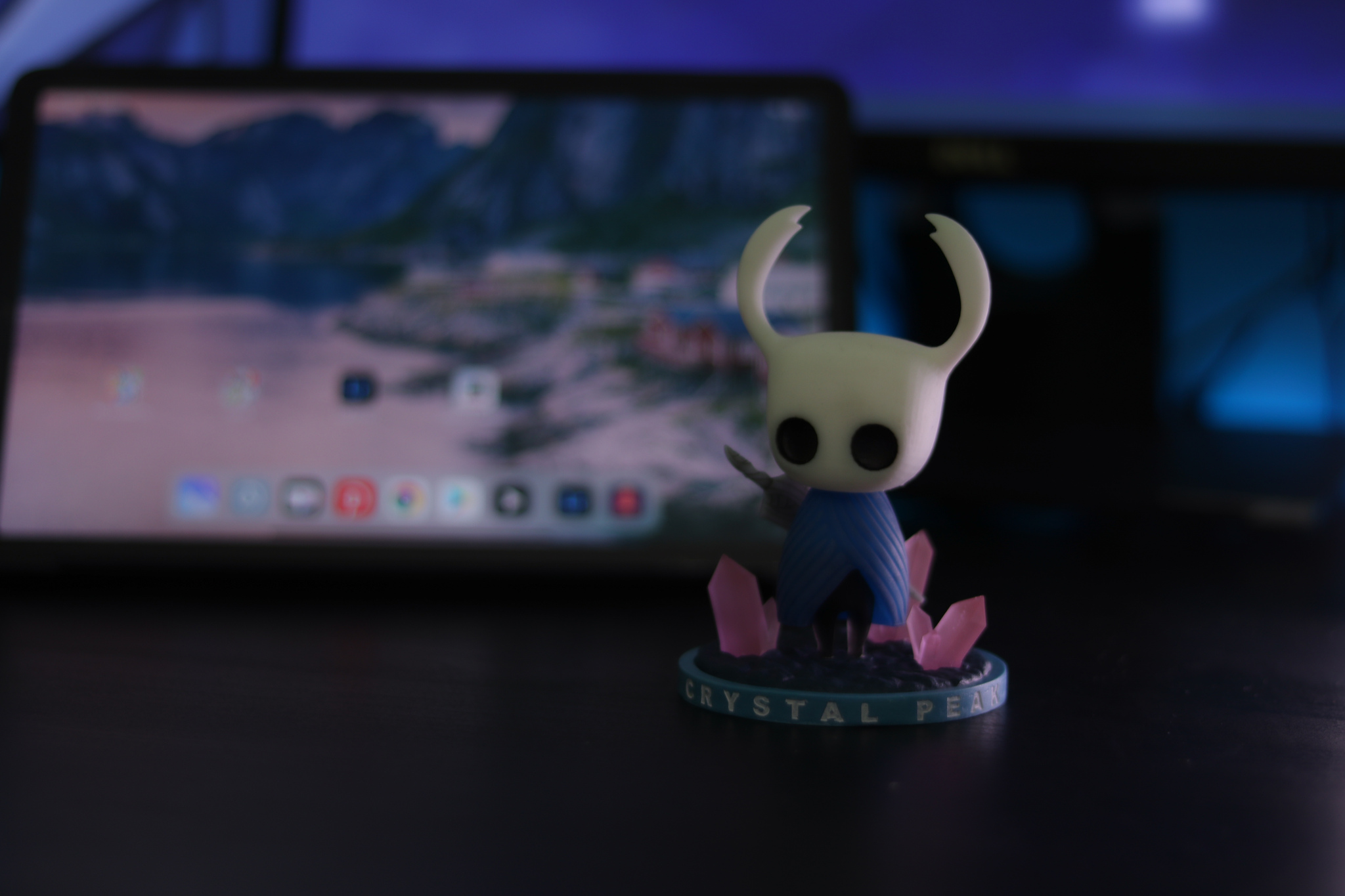 Hollow Knight. Фигурка с управляемой подсветкой - Моё, Своими руками, 3D печать, Hollow Knight, Rgb, 3D принтер, Фотополимерная печать, Литье, Полиуретан, Миниатюра, Фигурки, Ночник, Лампа, Извинение, Моделизм, 3D моделирование, Видео, YouTube, Длиннопост