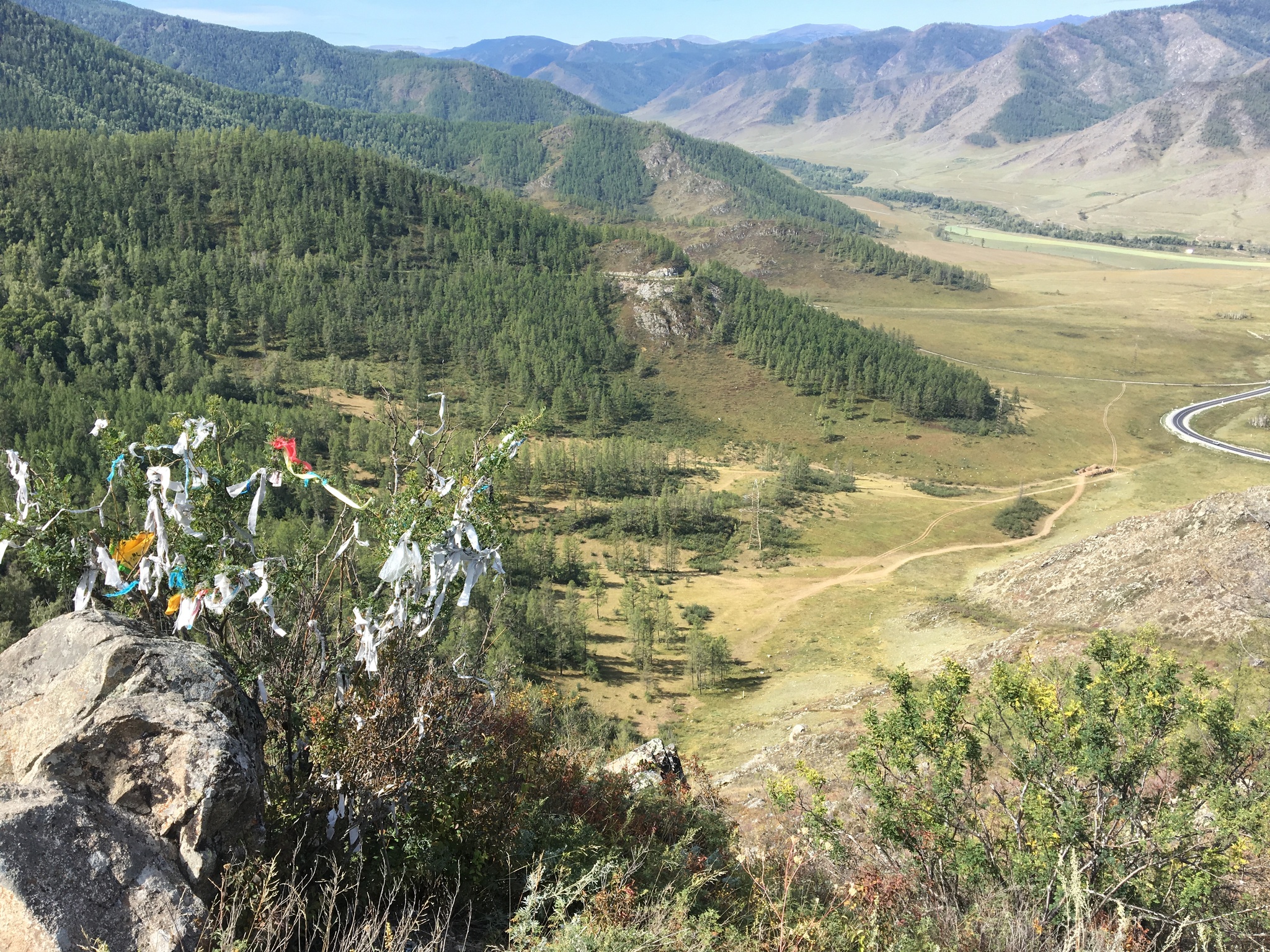 Religious traditions of small nations - My, Siberia, The photo, The nature of Russia, Nature, Altai Republic, The rocks, beauty of nature, The mountains, A rock, ribbon, Sky, Mobile photography, Tourism, Russia, Landscape, River, Steppe, Customs, Traditions, beauty, Longpost