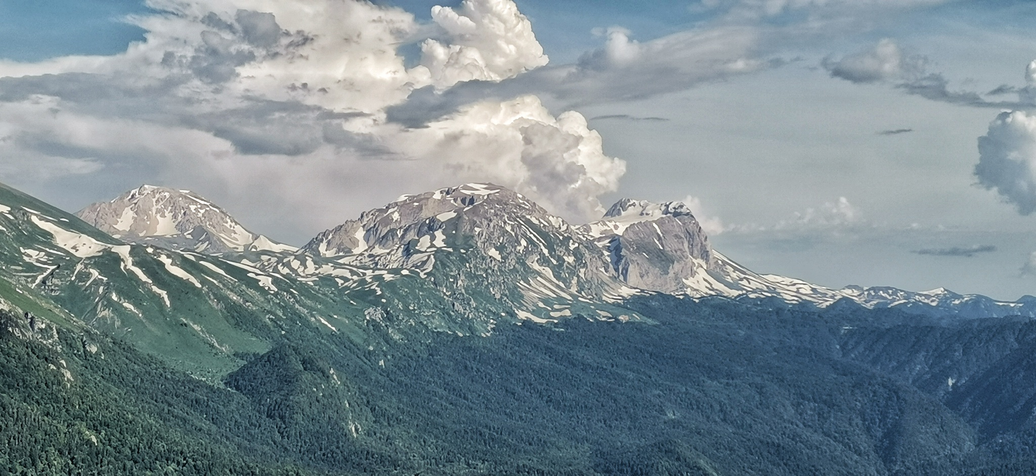 View of Fisht, Oshten and Pshekha-Su from Chernogor - My, Tourism, PVD, Hike, The mountains, Caucasus, Fisht, Oshten, Lago-Naki plateau, The photo, Clouds