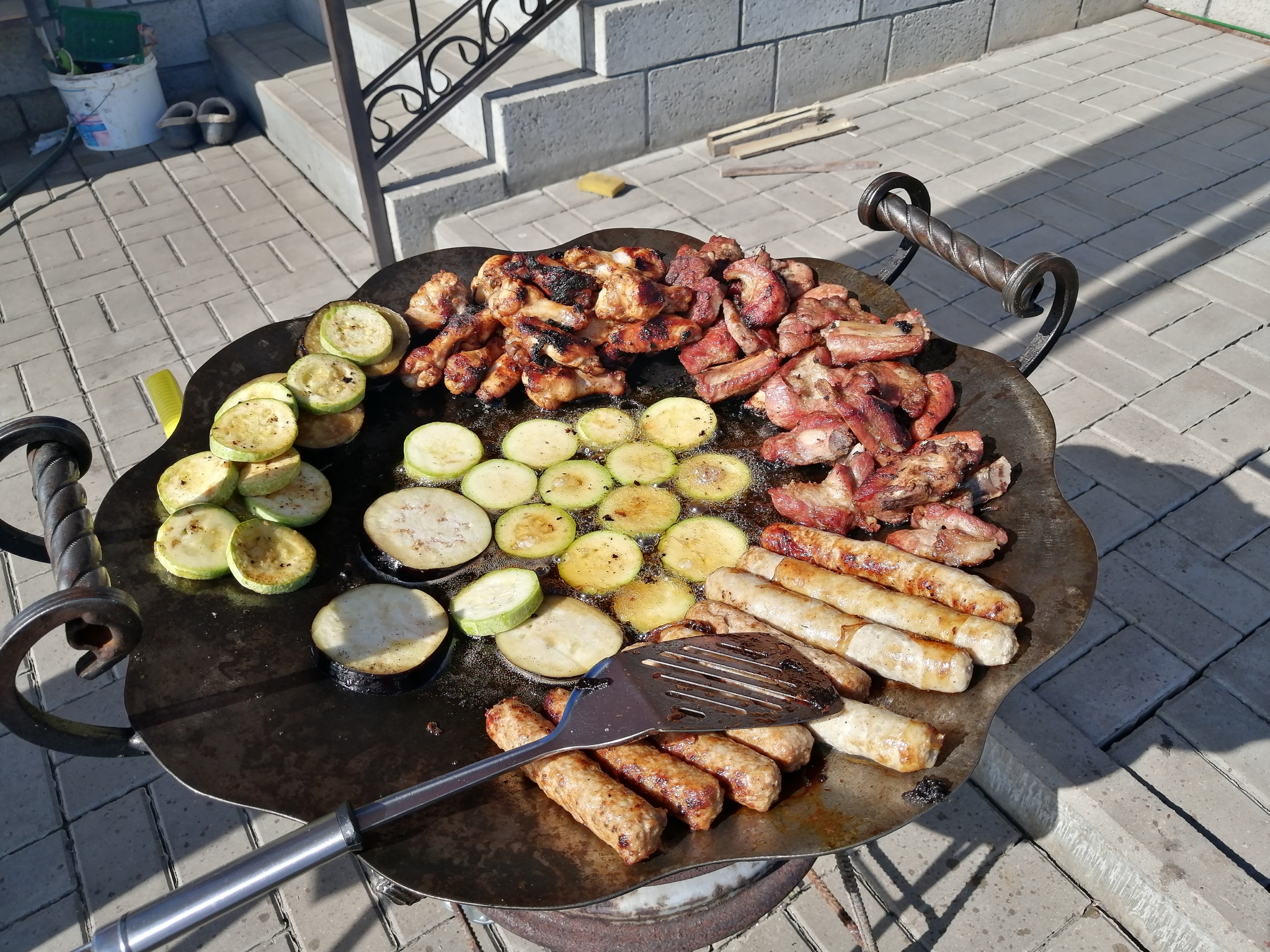 Cooking in the saj - My, Shashlik, Meat, Dacha, Yummy, Longpost, Saj