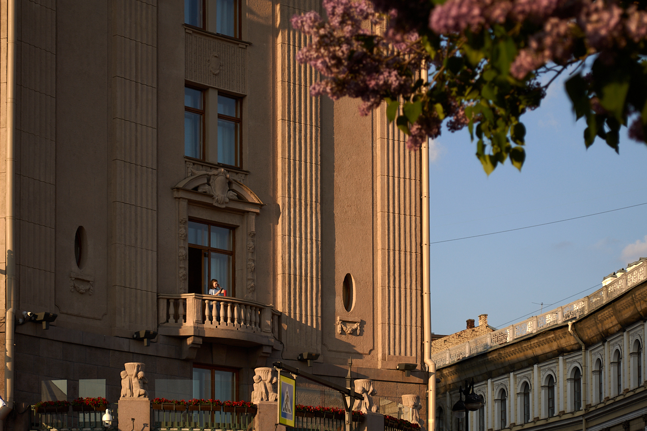 Городские сюжеты - Моё, Санкт-Петербург, Фотограф, Фотография, Уличная фотография, Прогулка, Прогулка по городу, Невская ратуша, Астория, Архитектура, Закат, Казанский собор, Длиннопост, Nikon