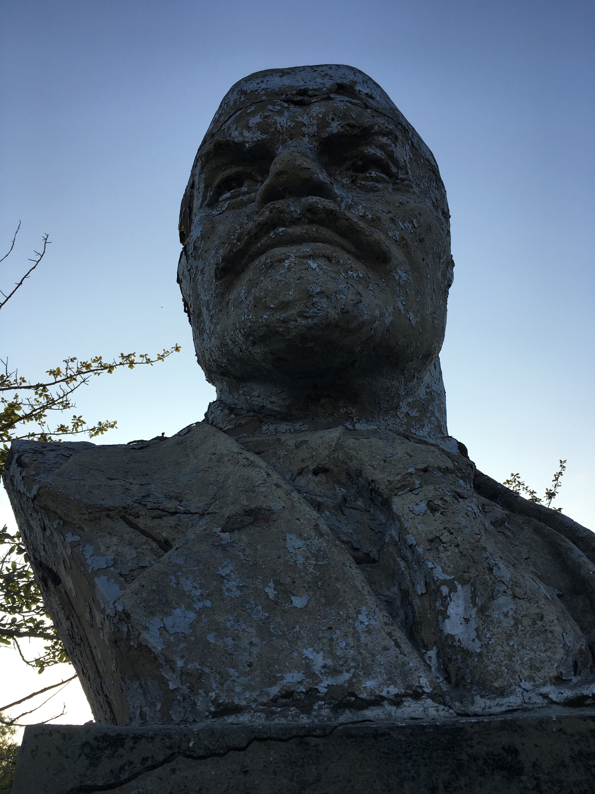 Marx and Lenin in Okhotsk - Okhotsk, Sea of ??Okhotsk, Khabarovsk region, Lenin, Karl Marx, Monument, Bust, Longpost