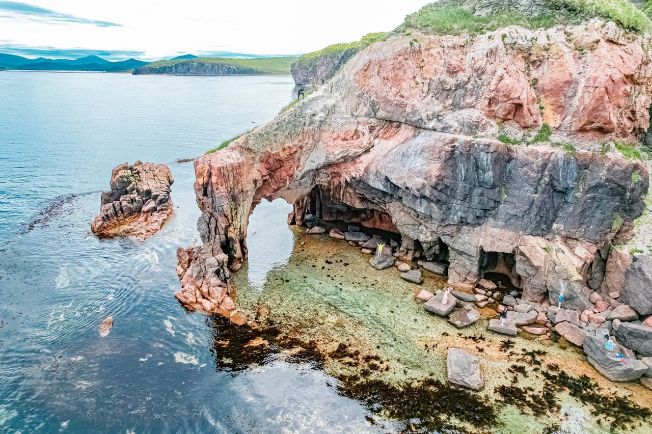 Primorsky Krai, Balyuzek lighthouse, arch drinking elephant and cape of four rocks - My, Primorsky Krai, Longpost, Travels, Nature, Lighthouse, Sea, The rocks, The photo