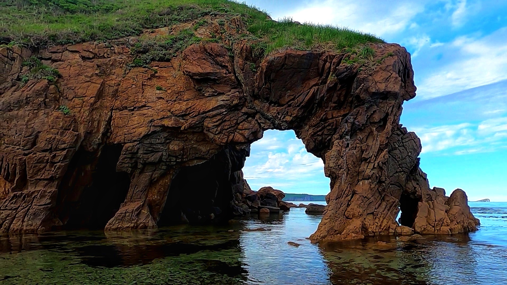 Primorsky Krai, Balyuzek lighthouse, arch drinking elephant and cape of four rocks - My, Primorsky Krai, Longpost, Travels, Nature, Lighthouse, Sea, The rocks, The photo