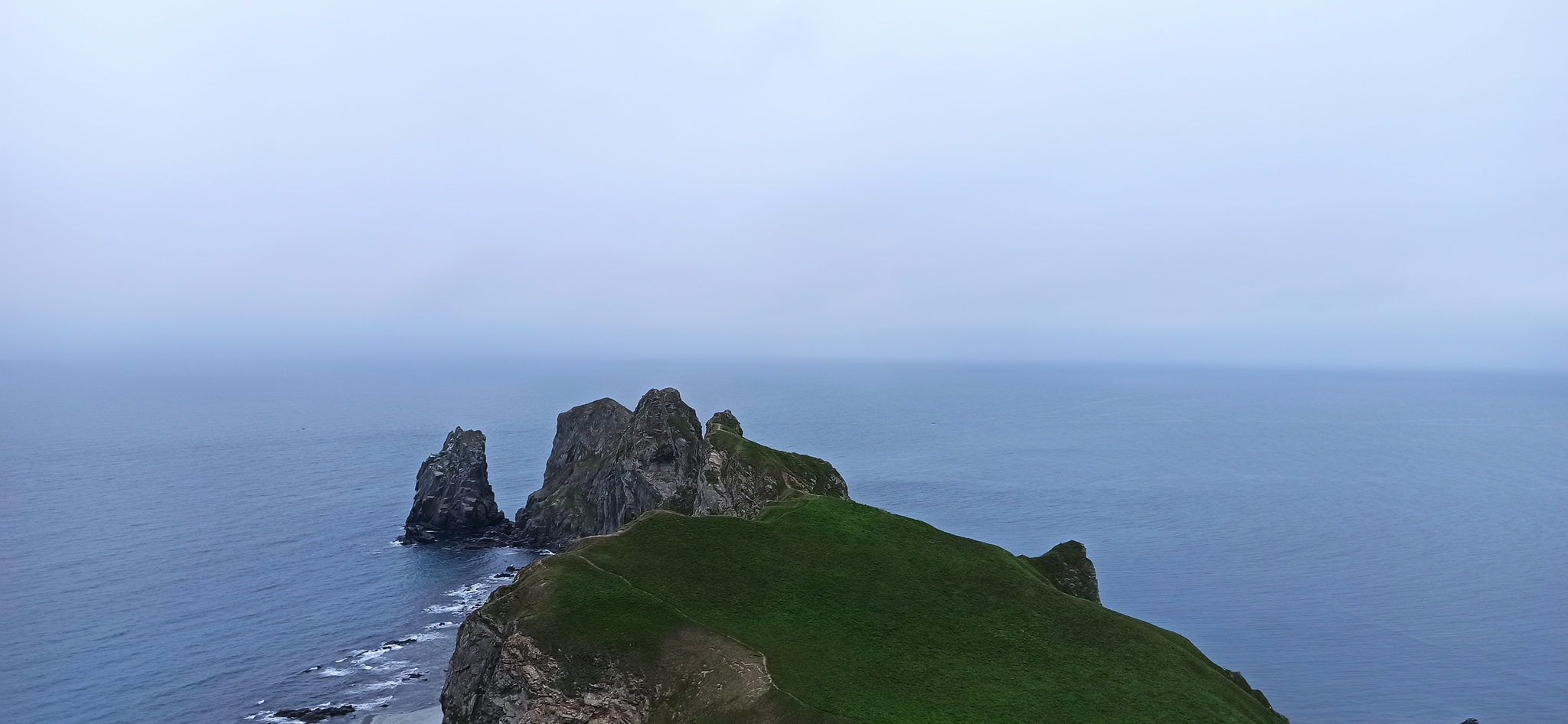 Primorsky Krai, Balyuzek lighthouse, arch drinking elephant and cape of four rocks - My, Primorsky Krai, Longpost, Travels, Nature, Lighthouse, Sea, The rocks, The photo