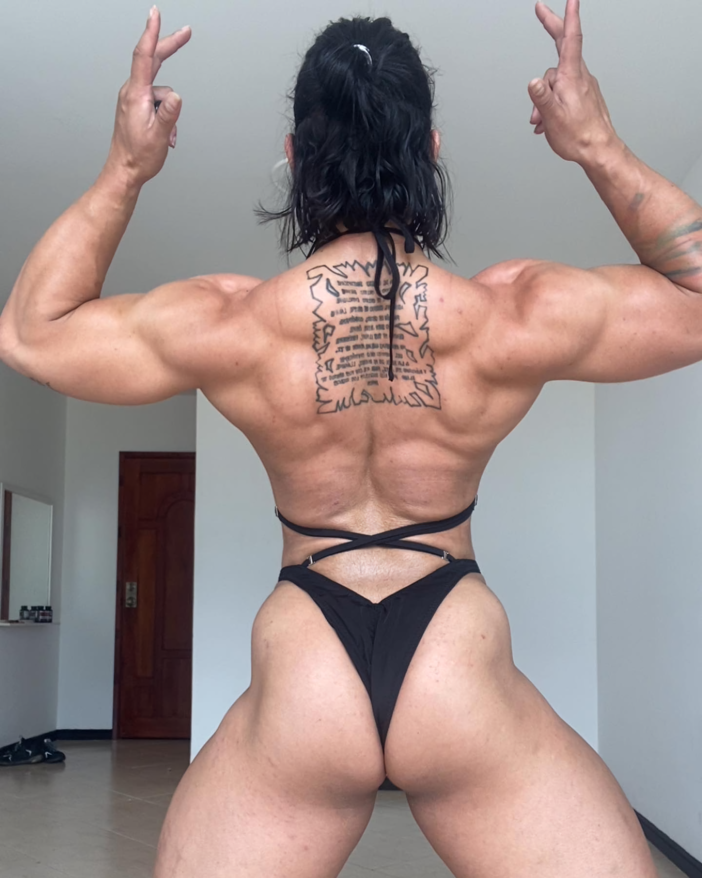 Amazona (amazona_fit) - NSFW, Amazona Fit, Strong girl, Sleep-Sleep, Extreme muscles, Sports girls, Girls, Body-building, Bodybuilders, Video, Vertical video, Soundless, Longpost