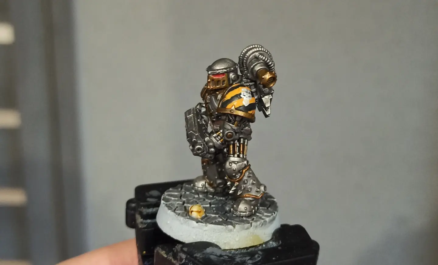 True-scale Iron Warrior - My, Miniature, Painting miniatures, Warhammer 40k, Iron warriors