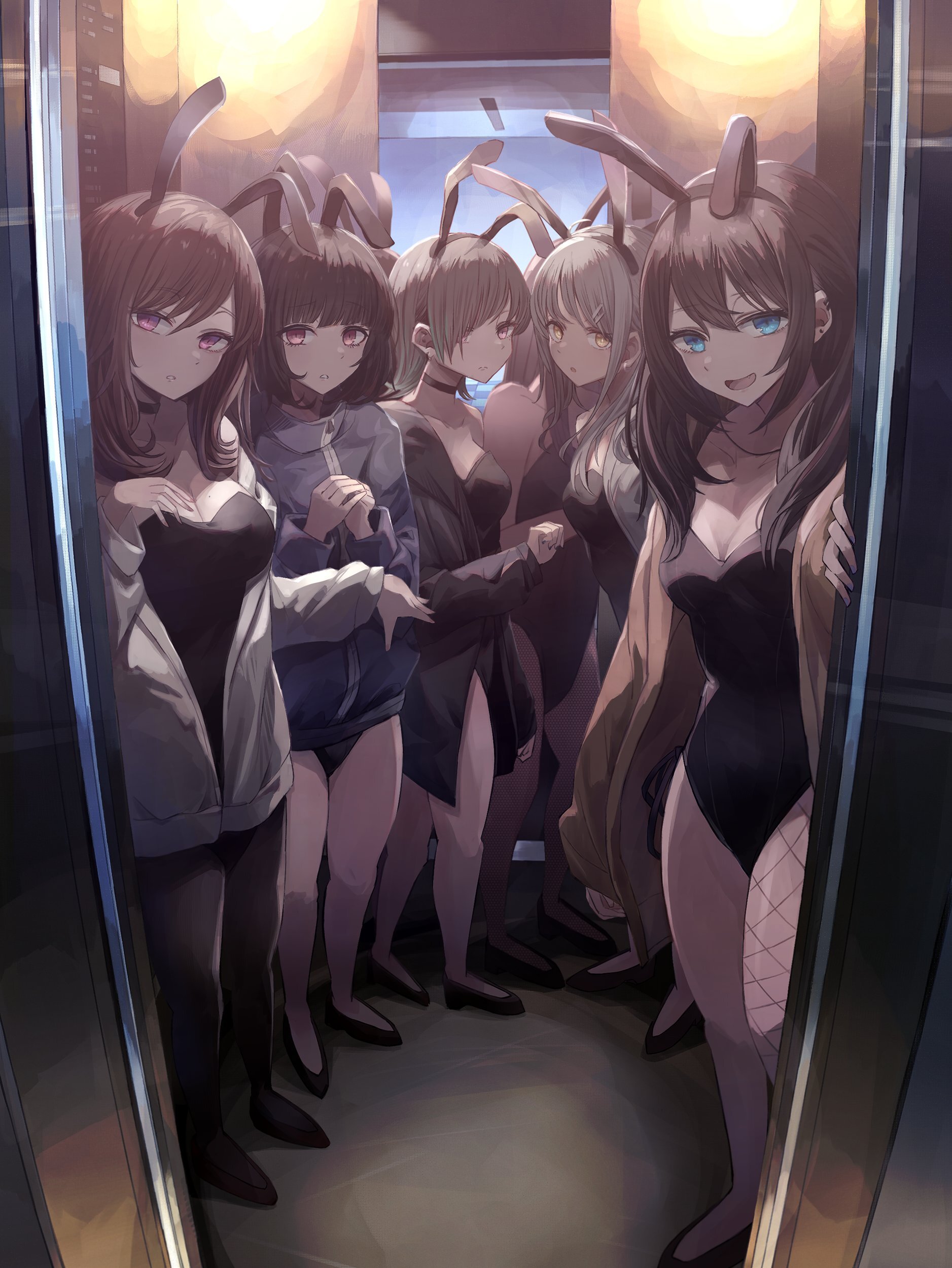 The bunnies elevator | Пикабу