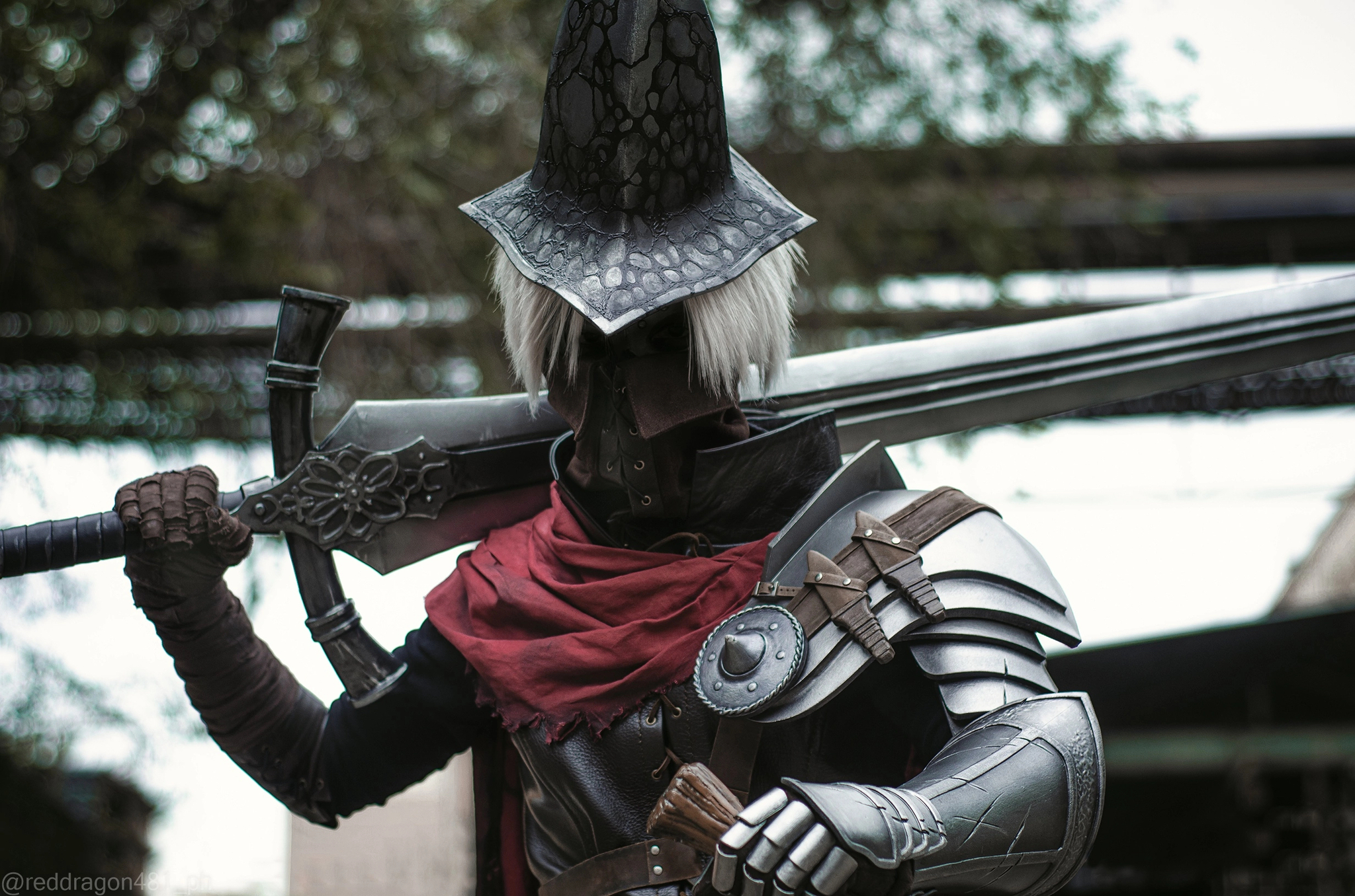Cosplay of the Guardian of the Abyss at Epic Con 2022 (photo, video) - My, Cosplay, Dark souls, Dark souls 3, Epic con, Abyss watchers, Guardians of the Abyss, Girls, Weapon, Video game, Fromsoftware, Craft, Handmade, Sword, Dark fantasy, Fantasy, Video, Soundless, Longpost
