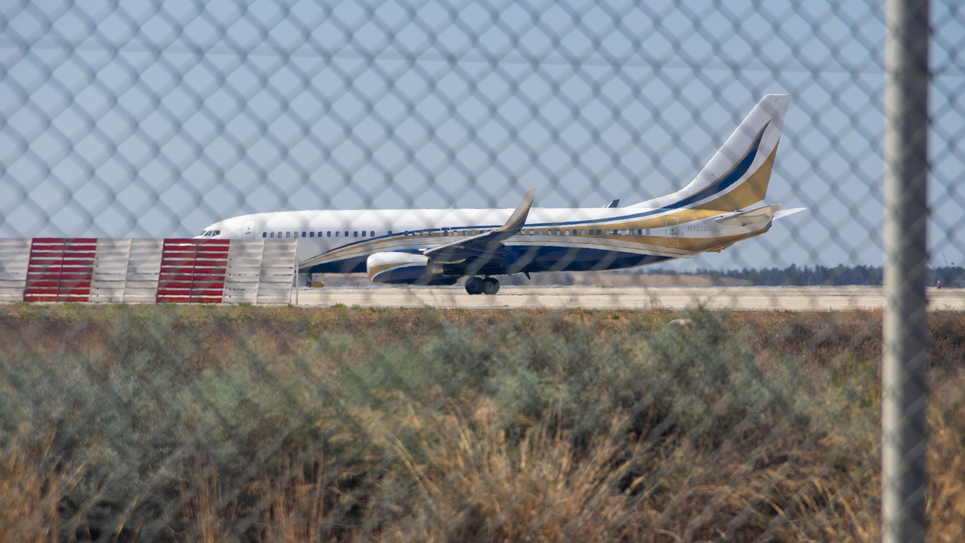 Spotting on the beach part 1 - My, Airplane, Vacation, Sea, Spotting, Aviation, Beach, Cyprus, The airport, Pentax, Pentax k-3, Airbus, Boeing, Longpost