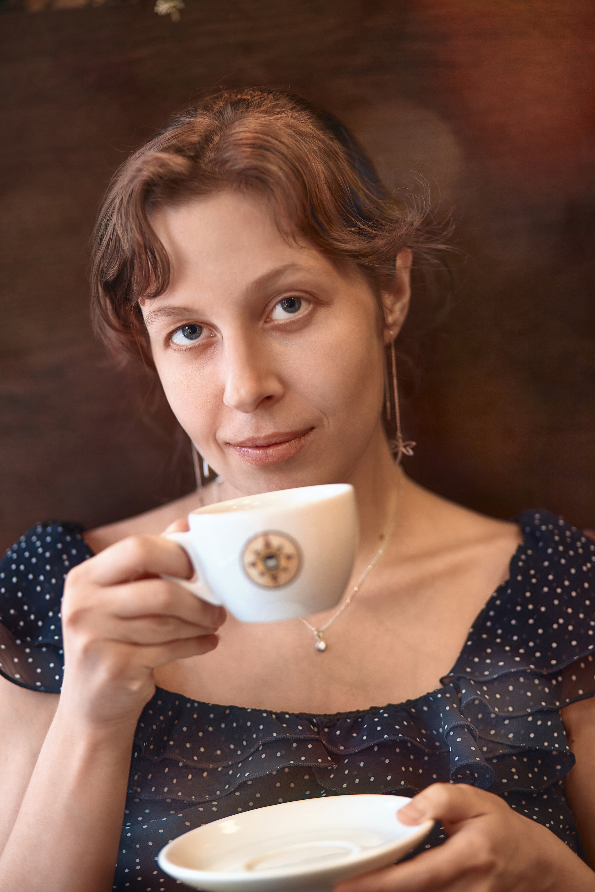 Coffee break - My, The photo, Girls, Coffee, coffee house, Canon 5DM2, 85mm, Longpost