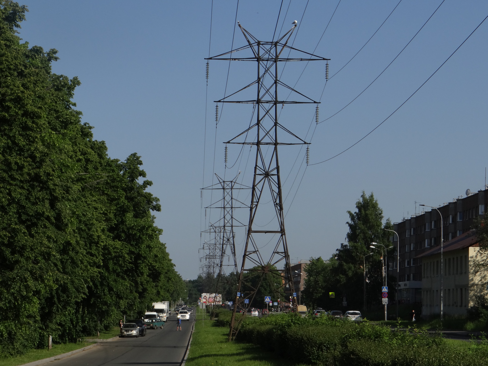 Passing through PTZ - My, Street photography, Energy, Petrozavodsk, Ptz, Power lines, Longpost