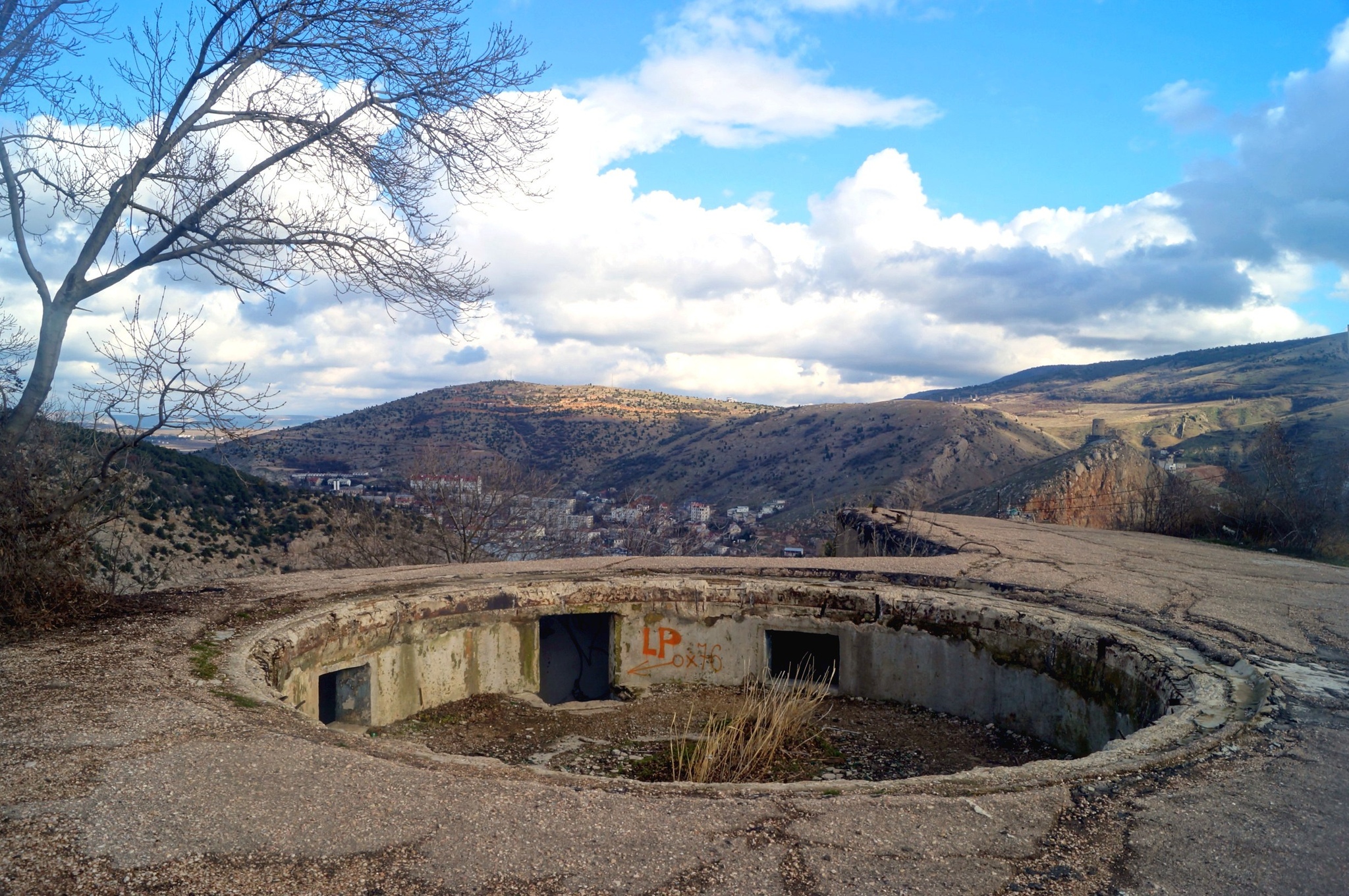 Balaklava is a city on the southwestern coast of Crimea - My, Abandoned, The nature of Russia, beauty of nature, sights, Nature, Crimea, Sea, Black Sea, The rocks, Balaclava, Sky, Fortress, Clouds, Landscape, Gotta go, beauty, Cliff, Sevastopol, Bay, Resort, Longpost