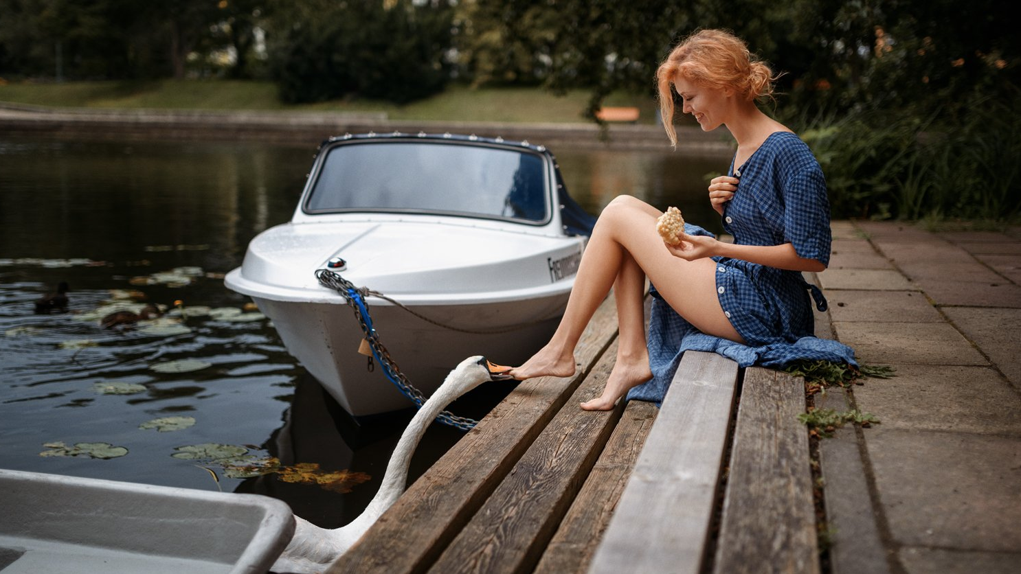 goose footjobist - Girls, The photo, Swans