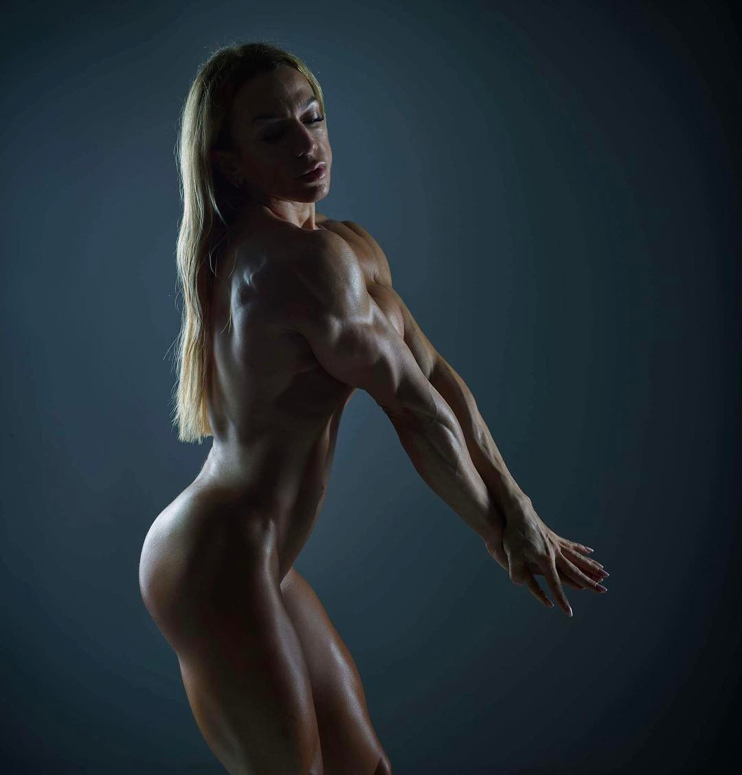 Oana Marinescu - , Longpost, Youtube, Soundless, Vertical video, Video, Erotic, The photo, Sports girls, Strong girl, Body-building, Womens physique, Girls, Bodybuilders, NSFW