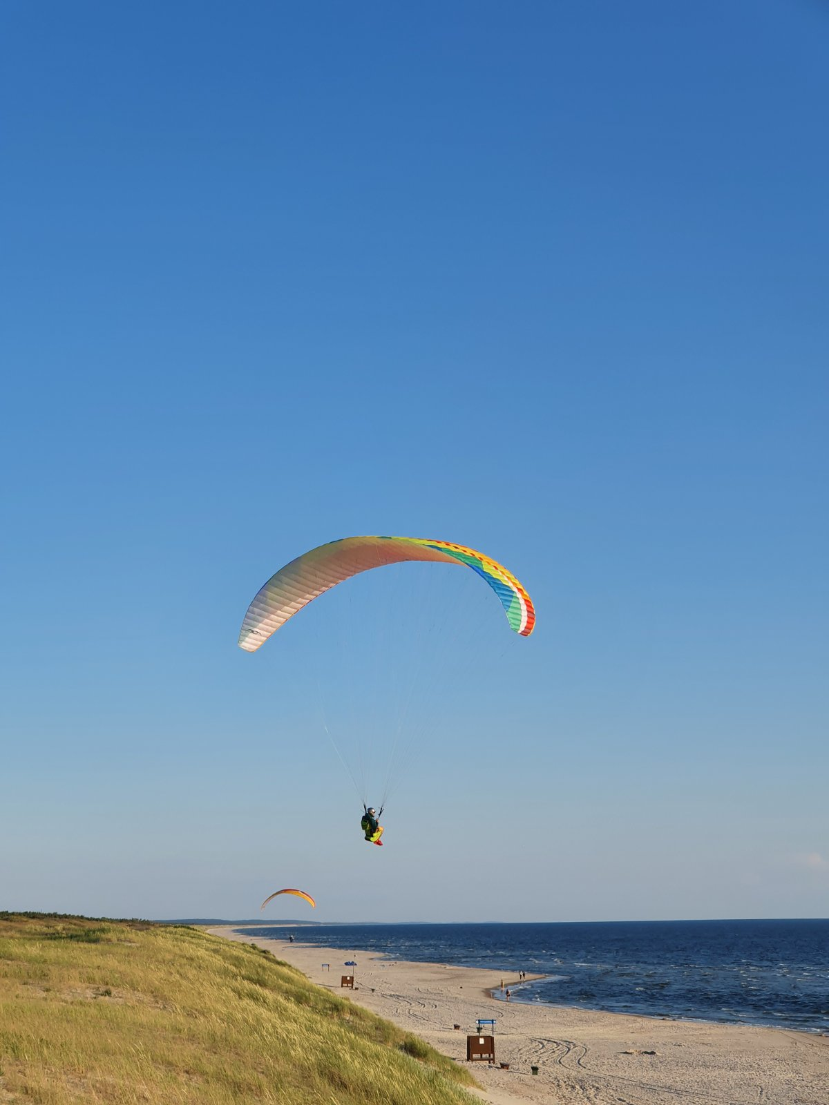 Flight over the Curonian Spit - My, Beginning photographer, The photo, Street photography, Mobile photography, beauty of nature, Flight, Paragliding, Sunset, Baltic Sea, Curonian Spit, Longpost